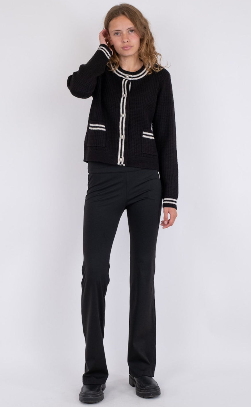 Neo Noir Cardigan - Tilda - Black