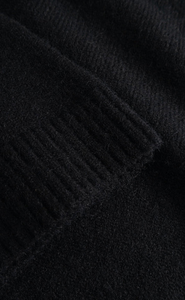 Noella Genser - Lenyx - Black