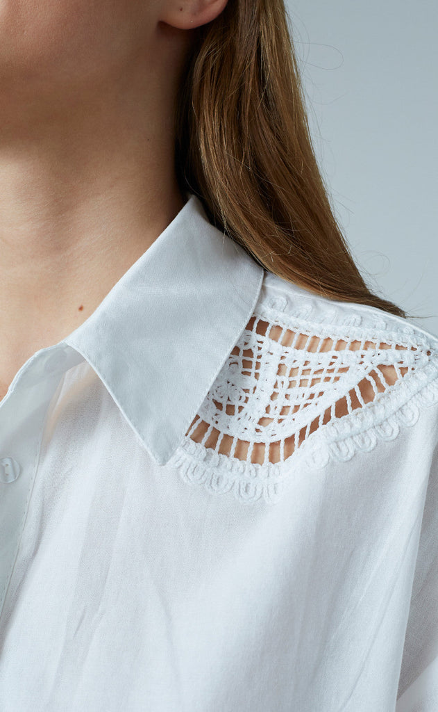 Sisters Point Shorts - Sisu - White