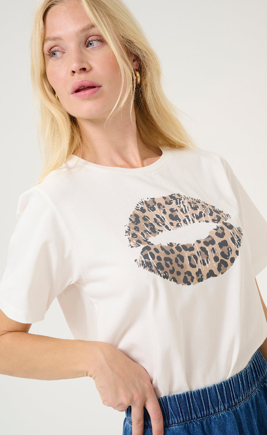 Culture T-shirt - Nuga Gith - Spring Gardenia