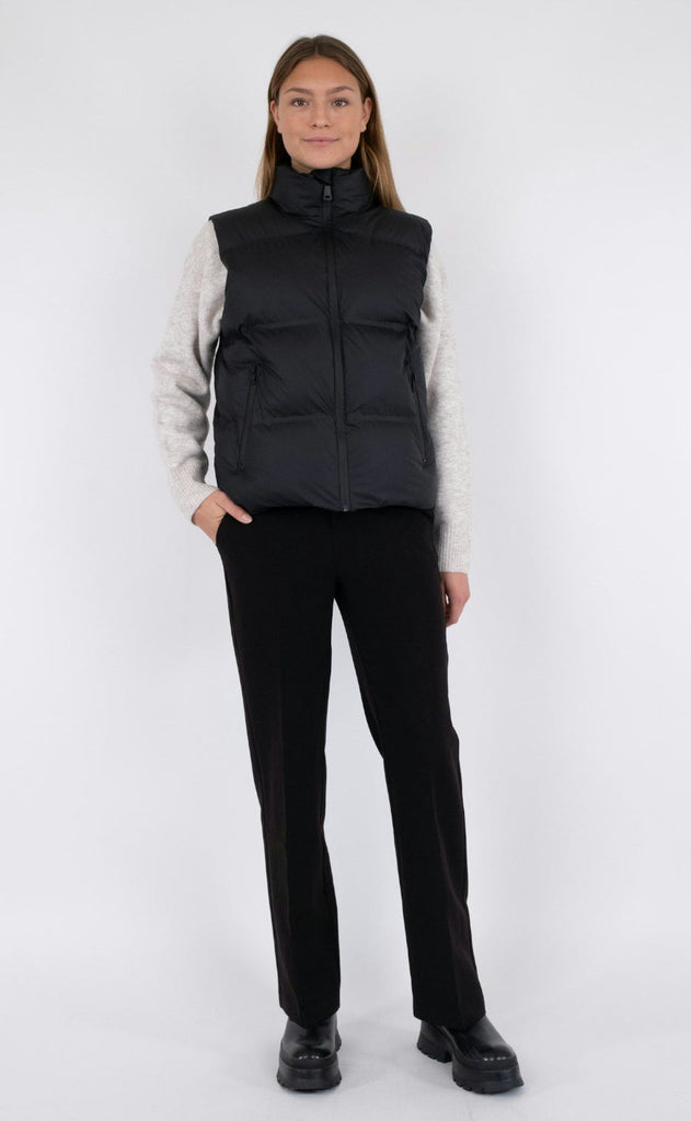 Neo Noir Vest - Annike C Puffer - Black