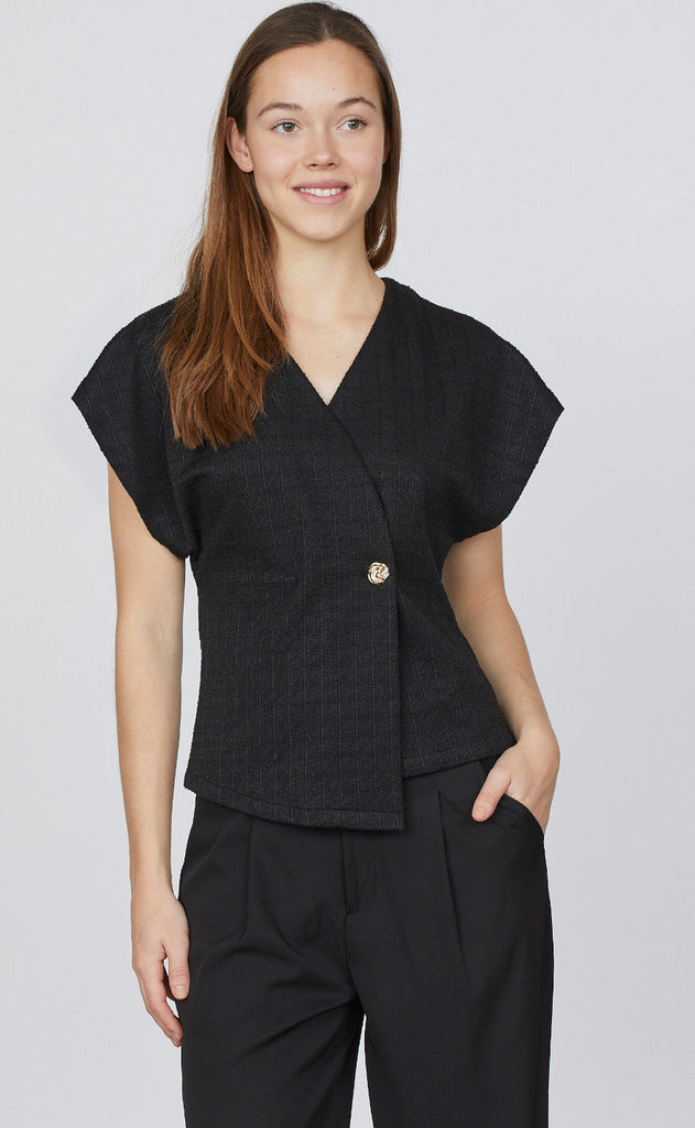 Sisters Point Vest - Evela - Black