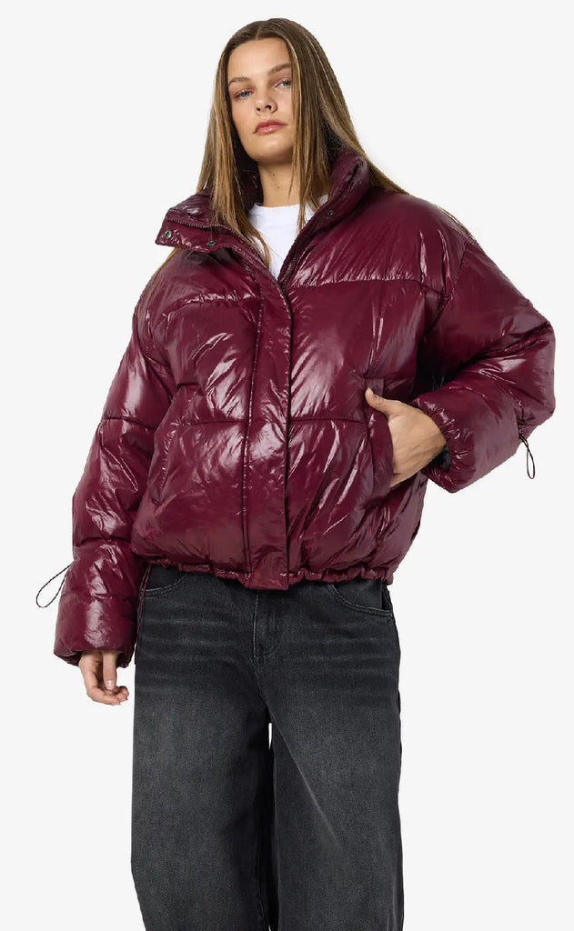 Noisy May Jakke - Allie Shiny - Windsor Wine