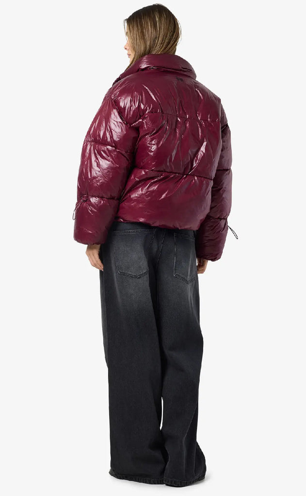 Noisy May Jakke - Allie Shiny - Windsor Wine