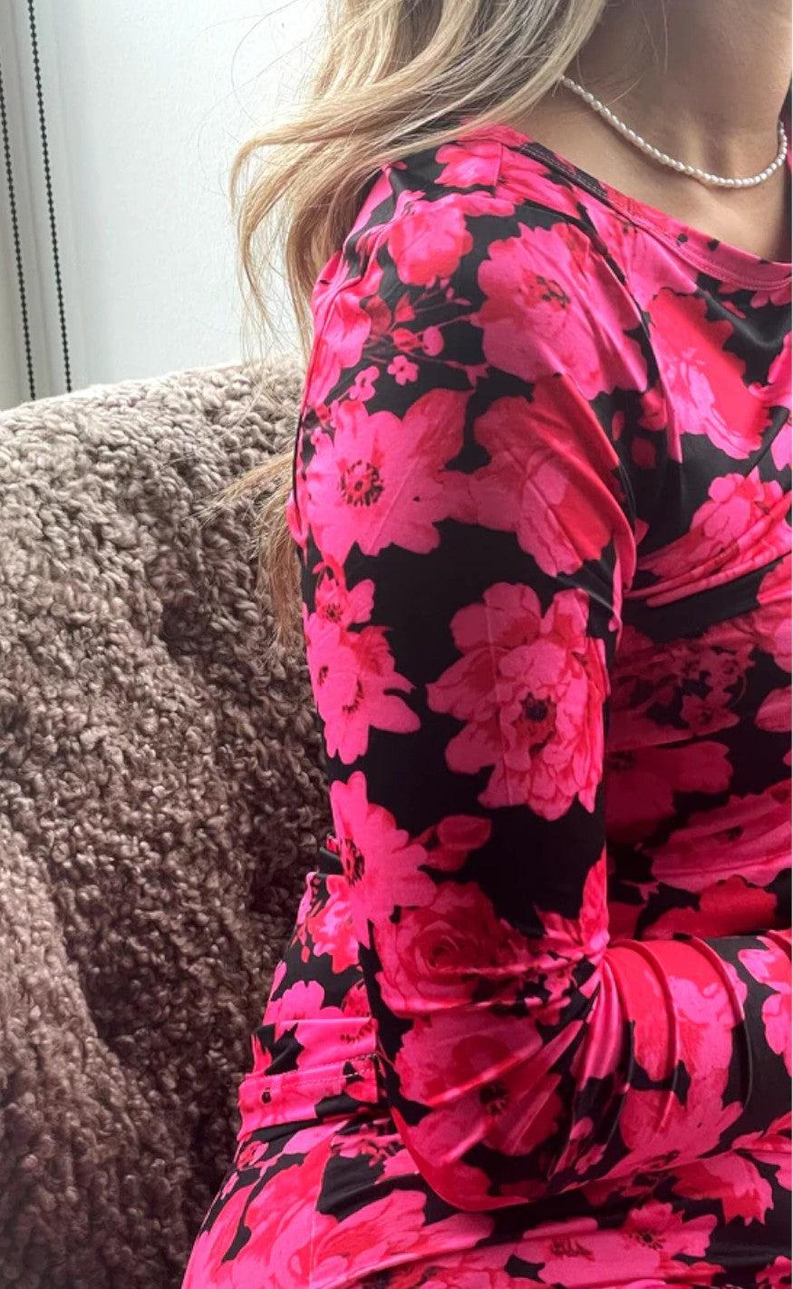 A-View Bluse - Molly - Black/Pink Flowers