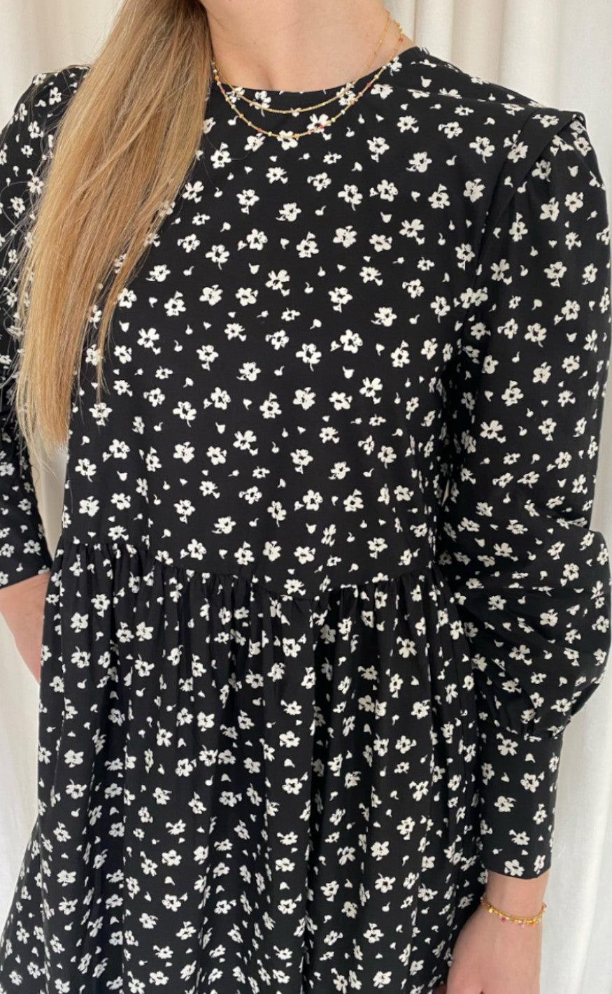 A-View Kjole - Ocean Long - Black