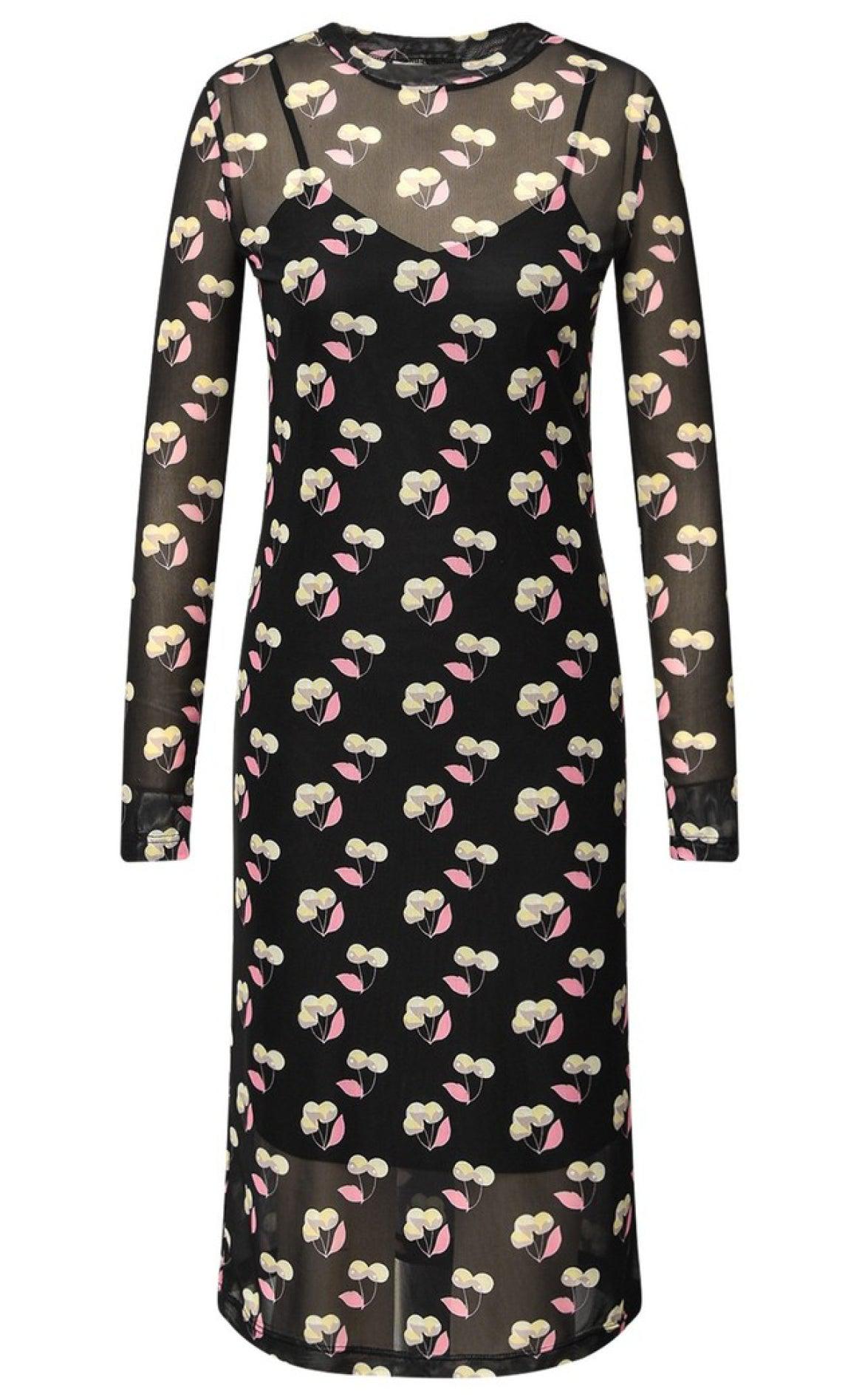 A-View Kjole - Silje - Black With Cherries