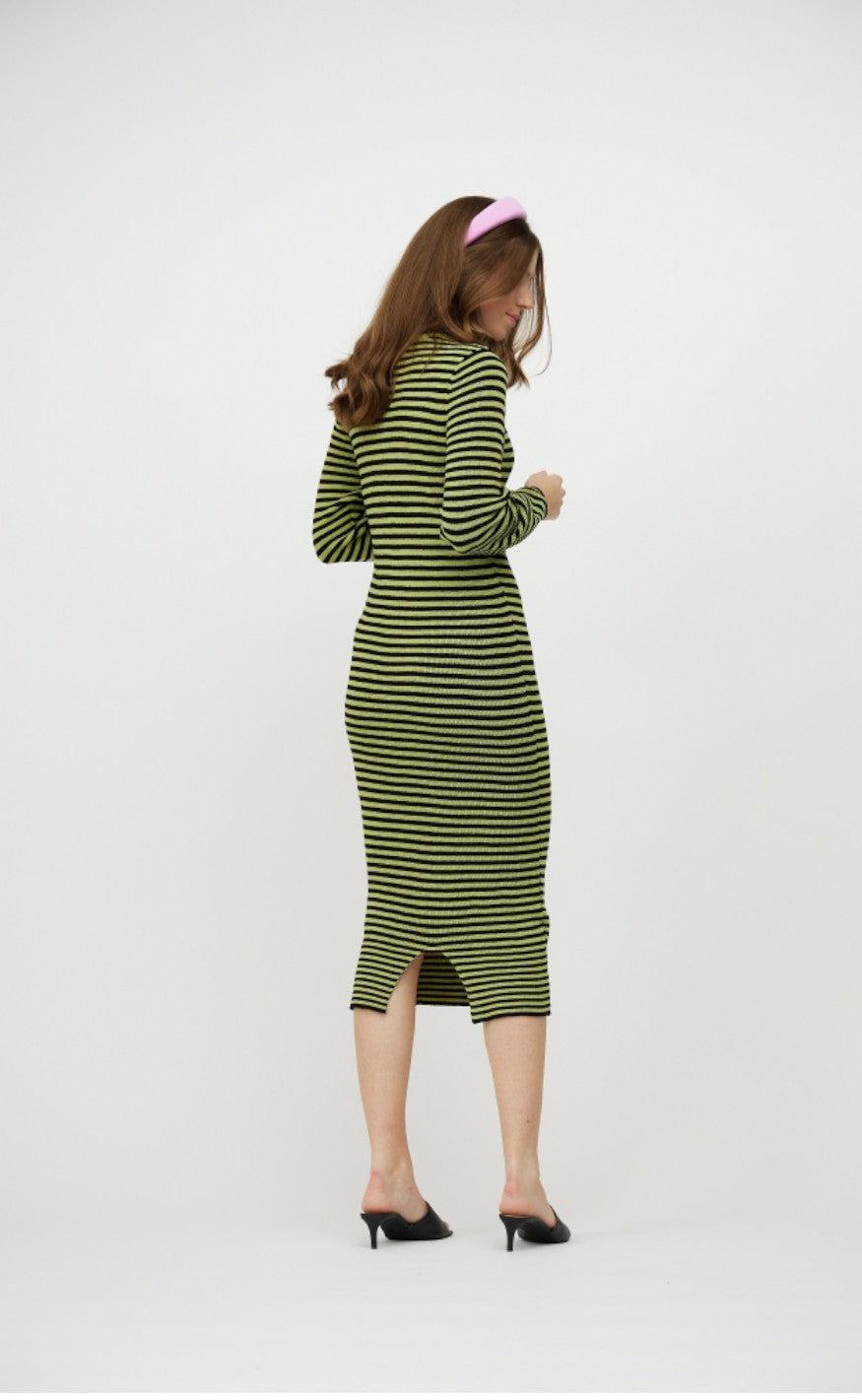 A-View Kjole - Violet Knit Dress - Black/Green