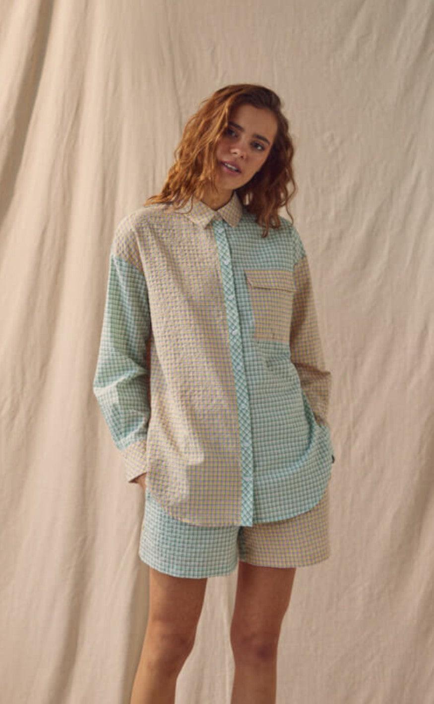 A-View Shorts - Cenna - Green/rose