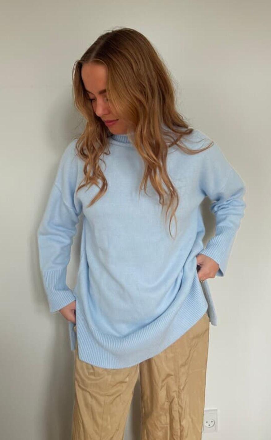 A-View Sweater - Bella - Light Blue