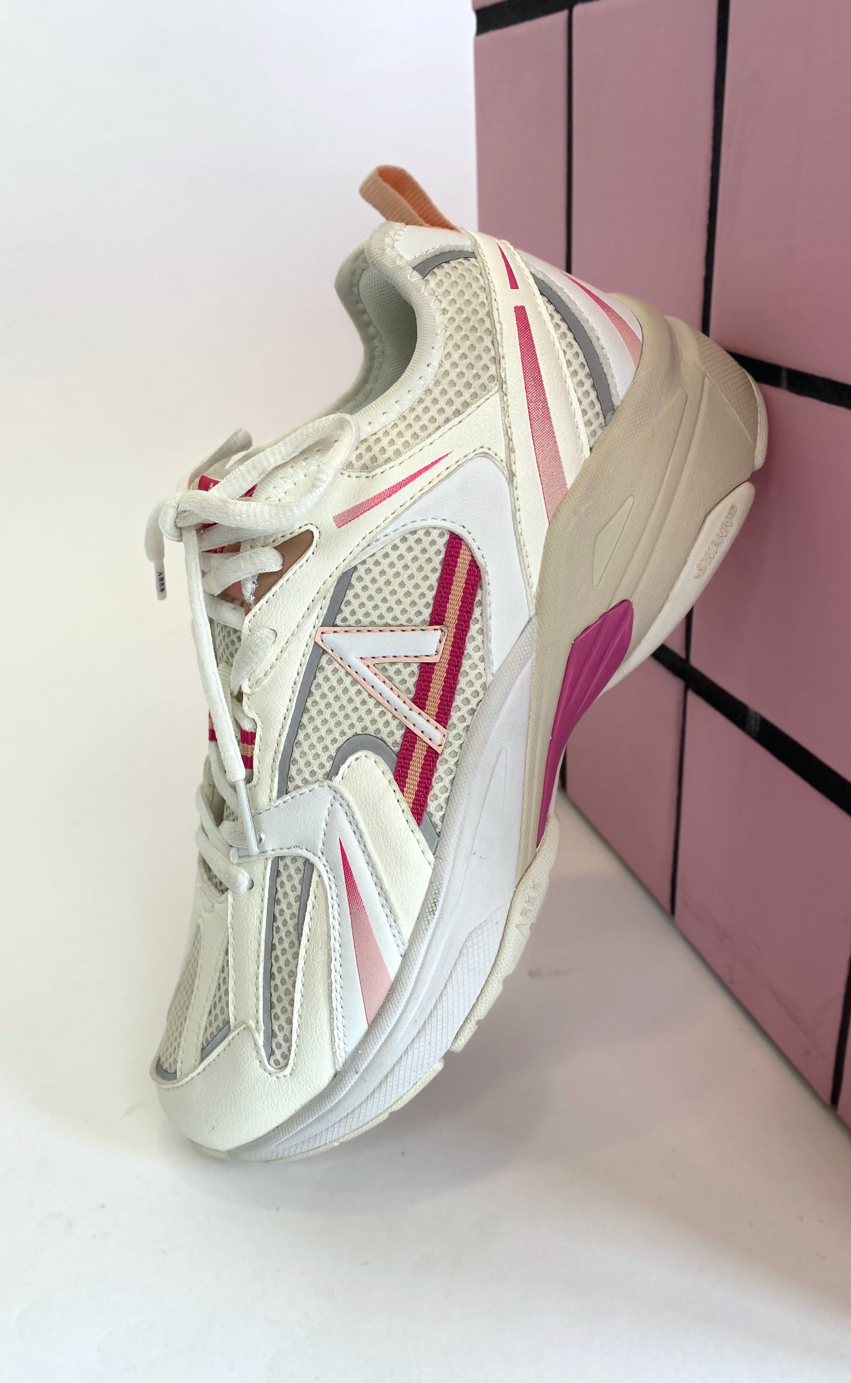 ARKK Copenhagen Sneakers - Oserra Mesh - Vivid Pink Soft Peach