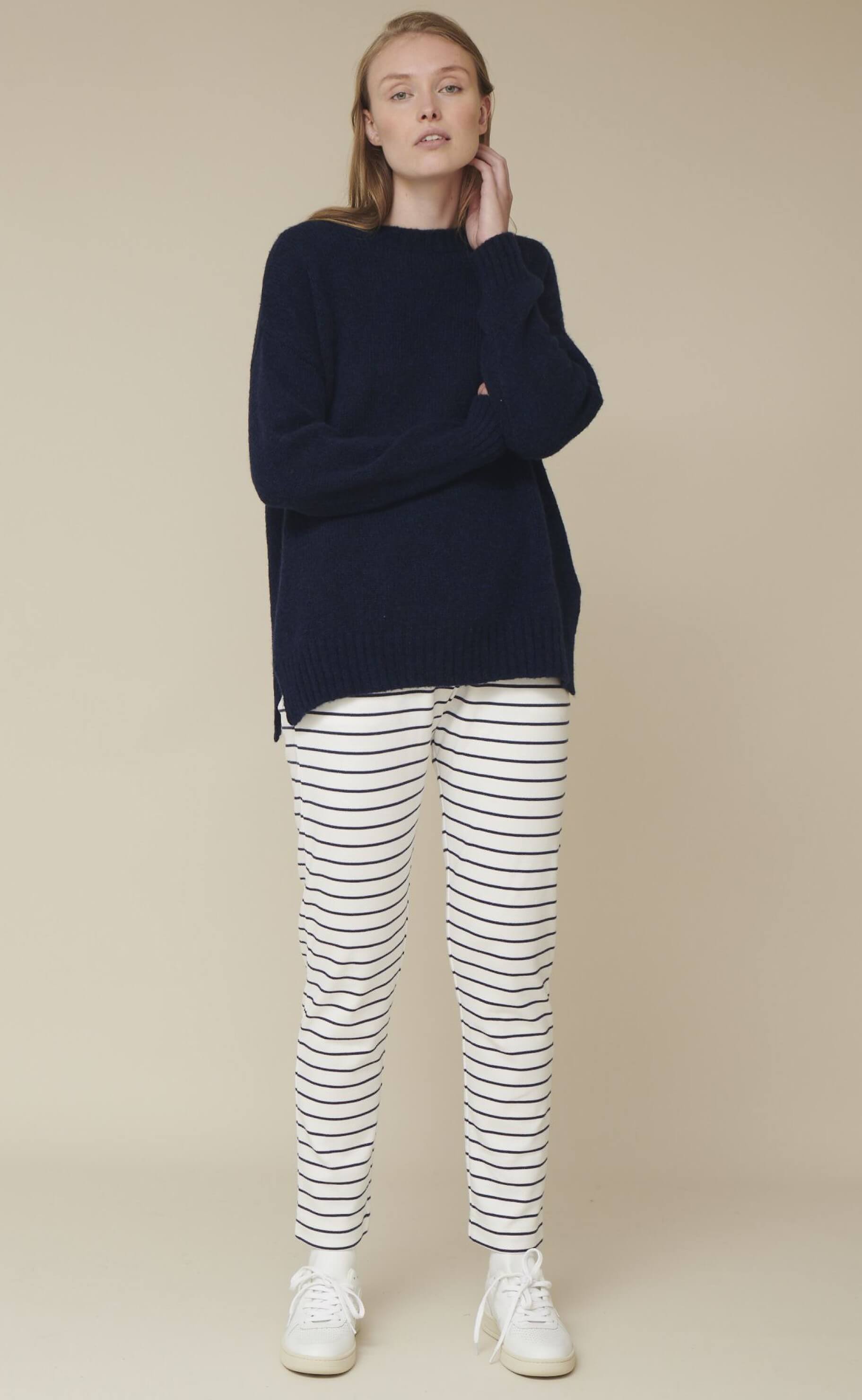 Basic Apparel Bukser - Saga Striped - Off White / Navy
