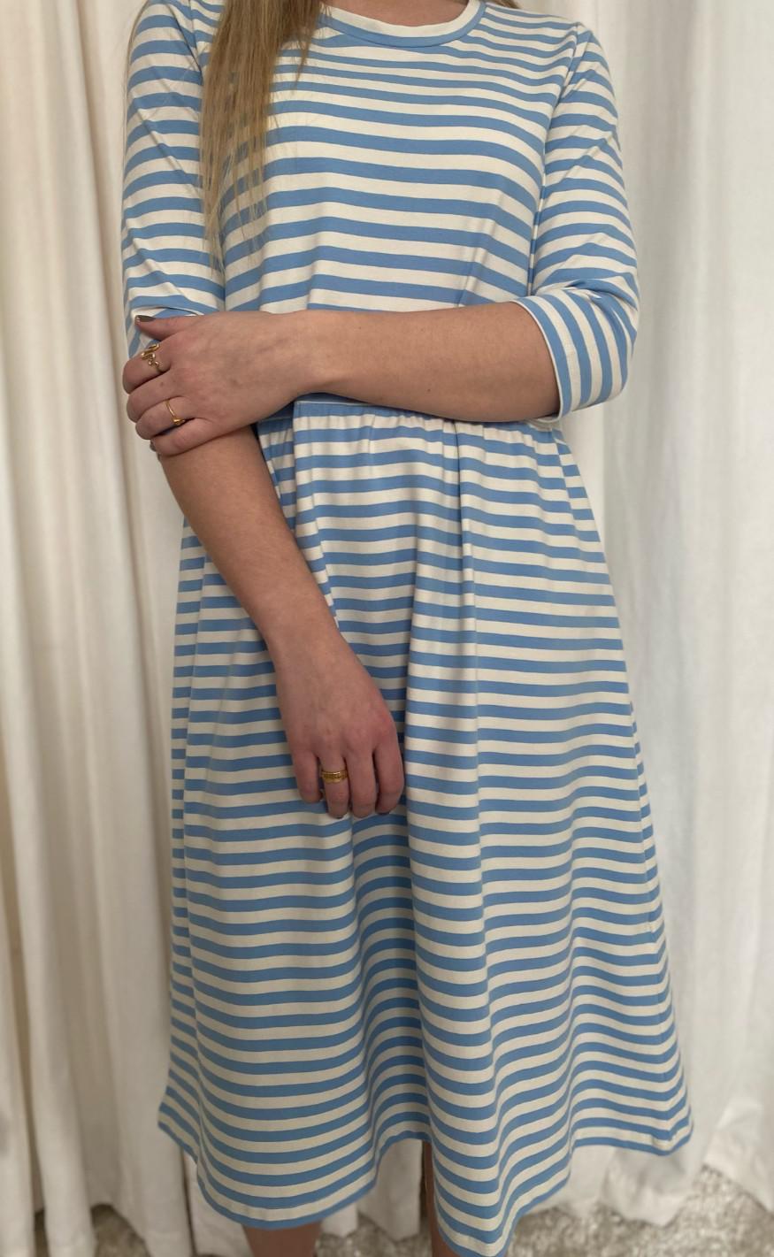 Basic Apparel Kjole - Elba - Blue / Off White
