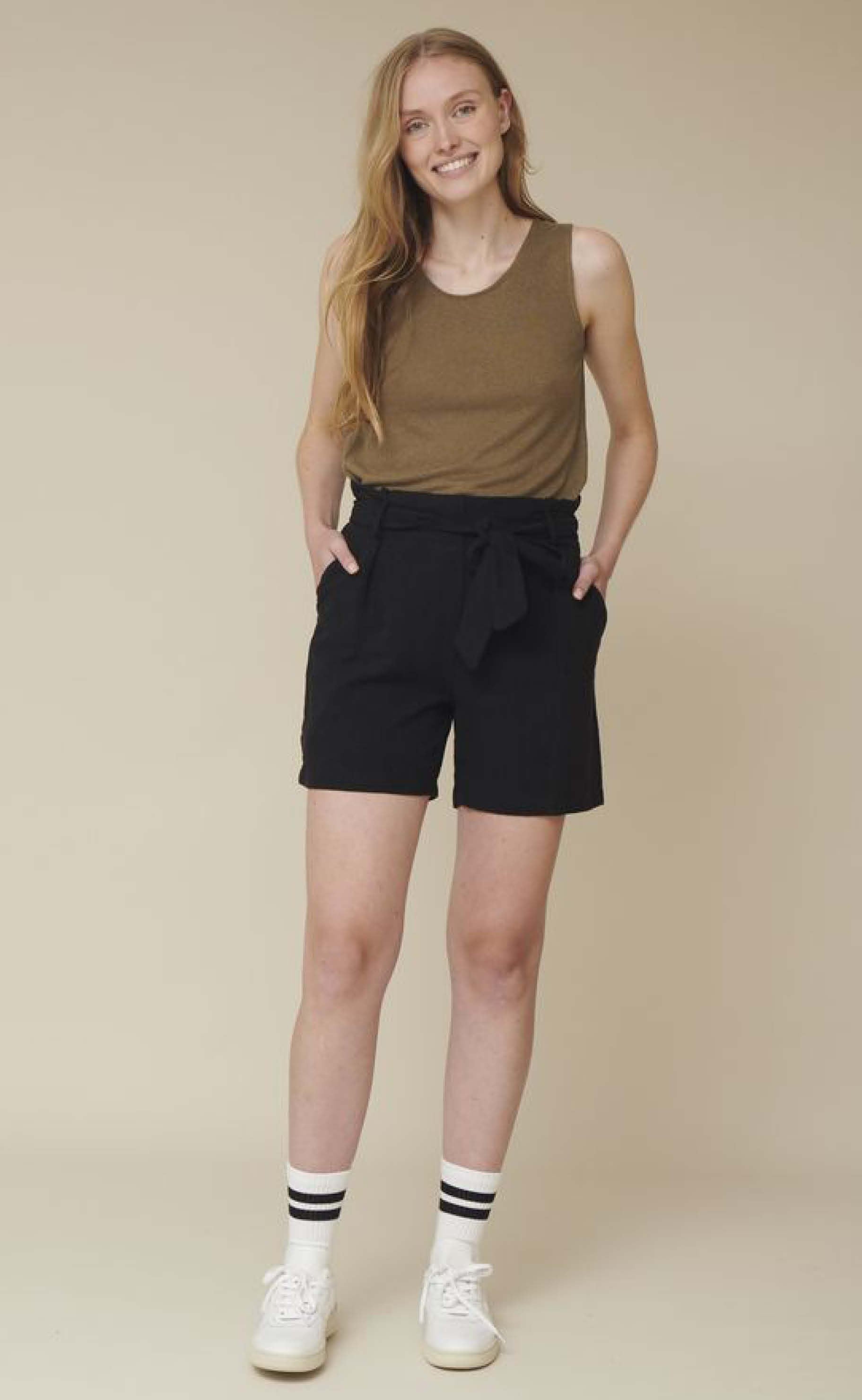Basic Apparel Shorts - Trine - Black
