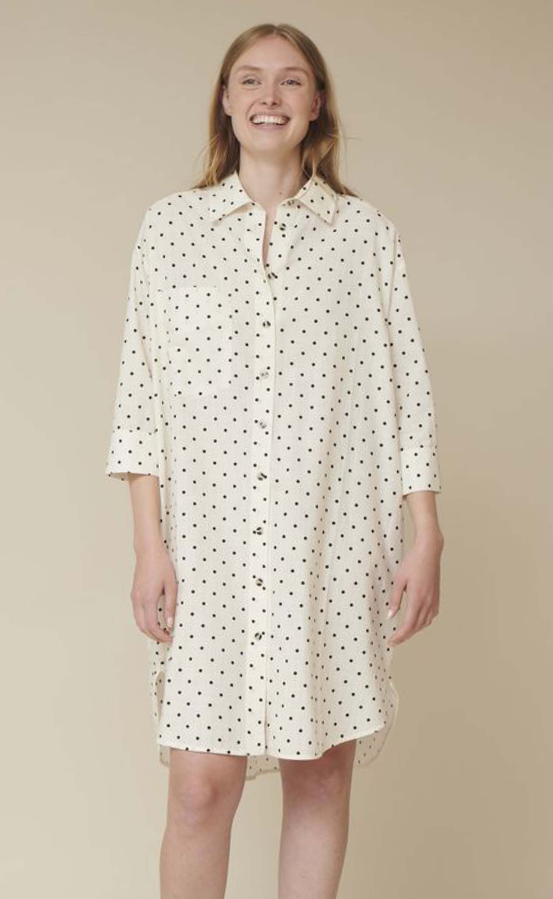 Basic Apparel Skjortekjole - Nora Dot - Off White/Black