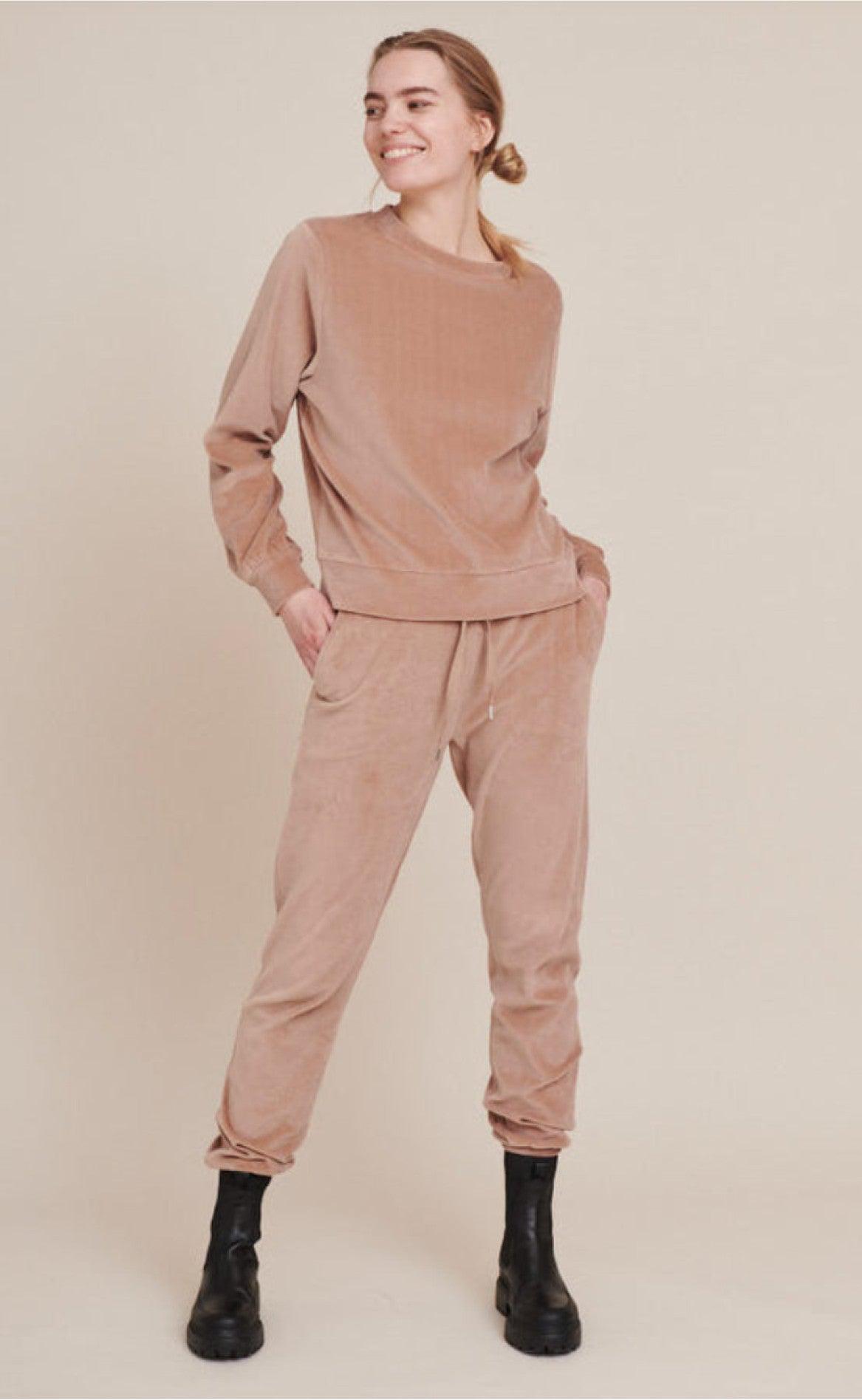 Basic Apparel Sweater - Cindy - Amphora