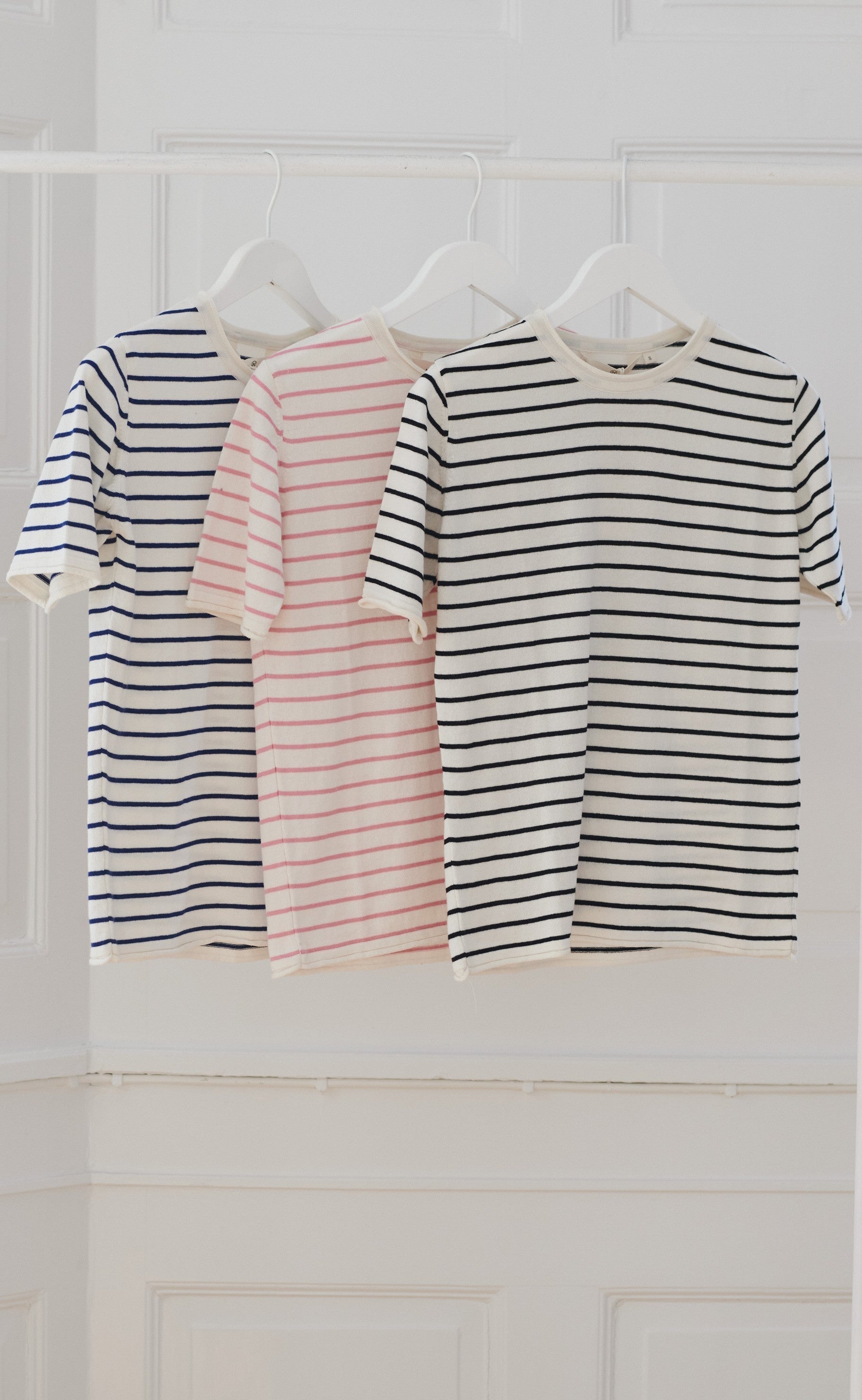 Basic Apparel T-shirt - Soya Stripe - Whisper White / Black