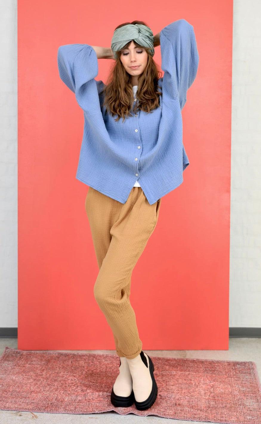 Black Colour Bluse - Dune Puff - Lt. Blue