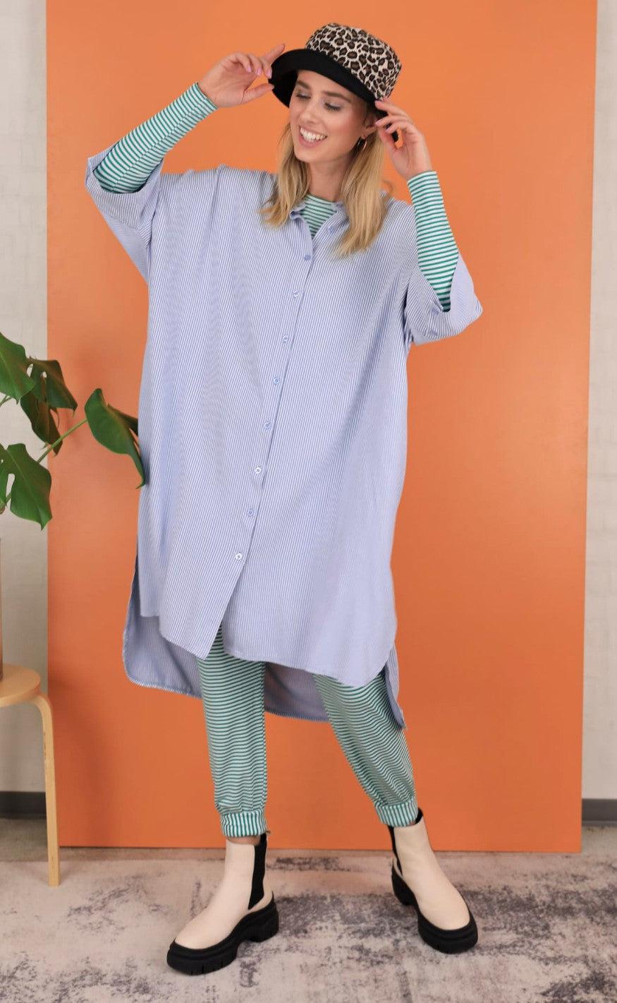 Black Colour Bluse - Isolde Oversized - Blue Striped