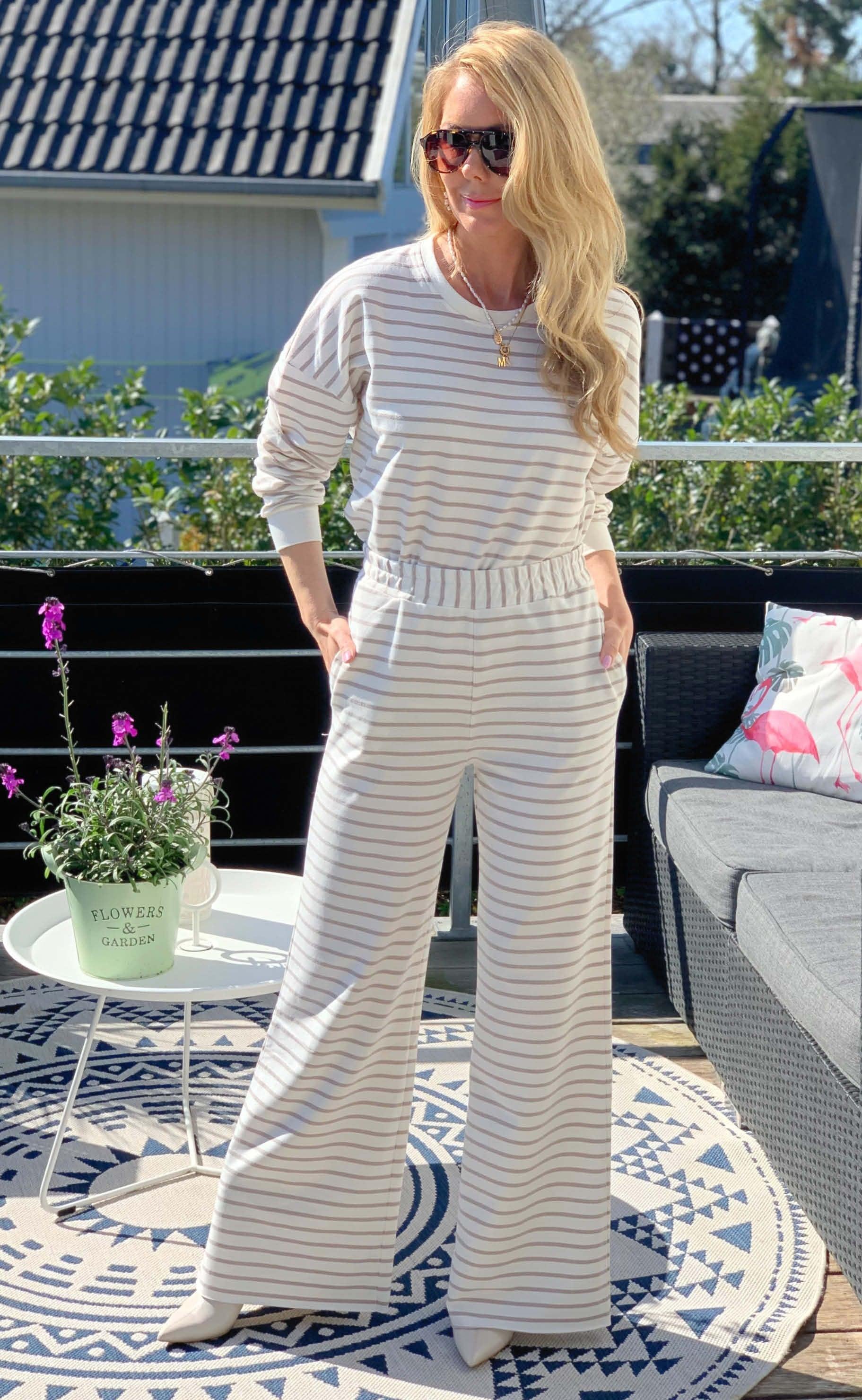 Black Colour Bluse - Jamie - Beige Stripe