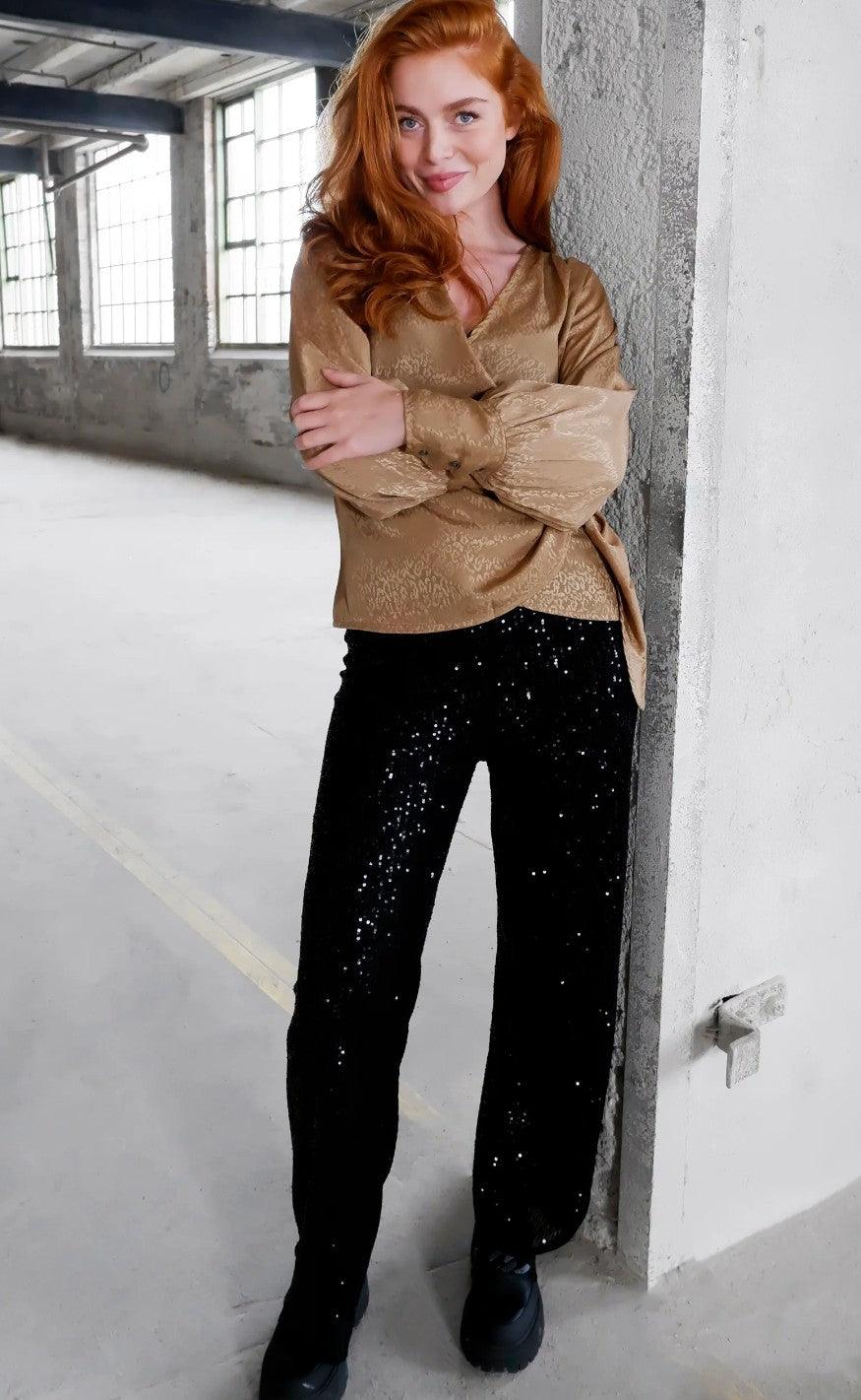 Black Colour Bluse - Luna Kay - Gold Caramel