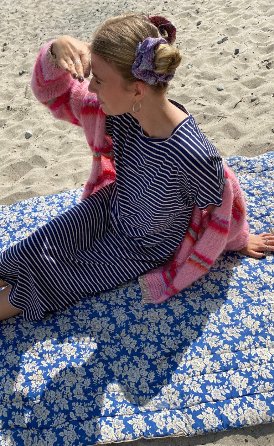 Black Colour Cardigan - Tailor Brushed - Candy Pink