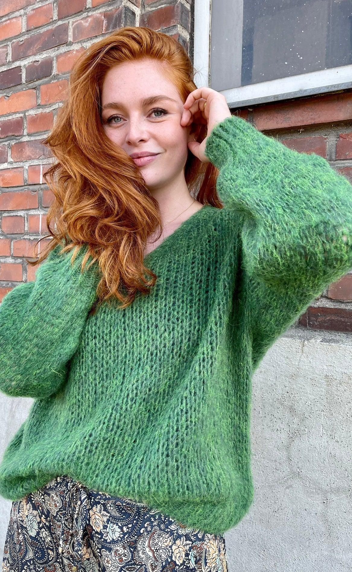 Black Colour Jumper - Simona - Green