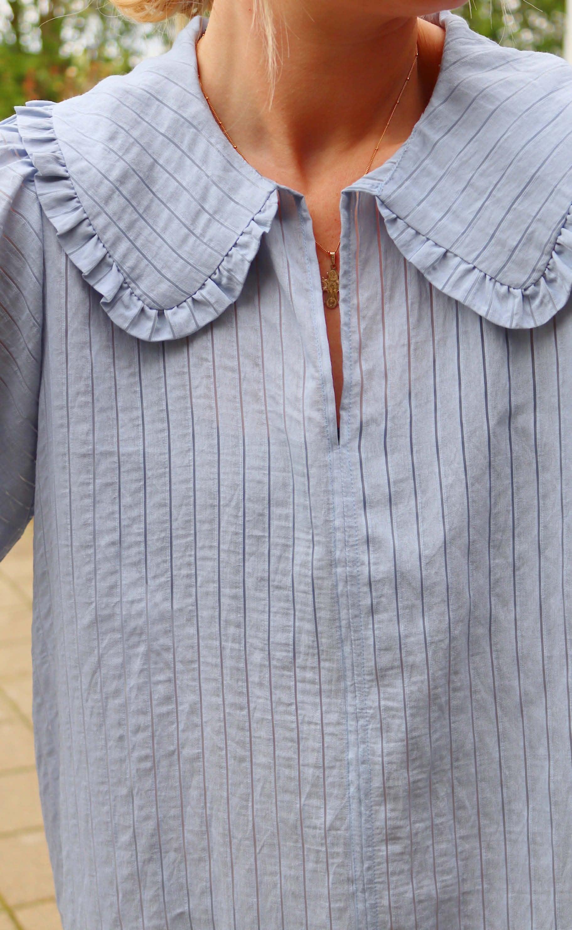 Black Colour Kjole - Dagny Midi - Blue