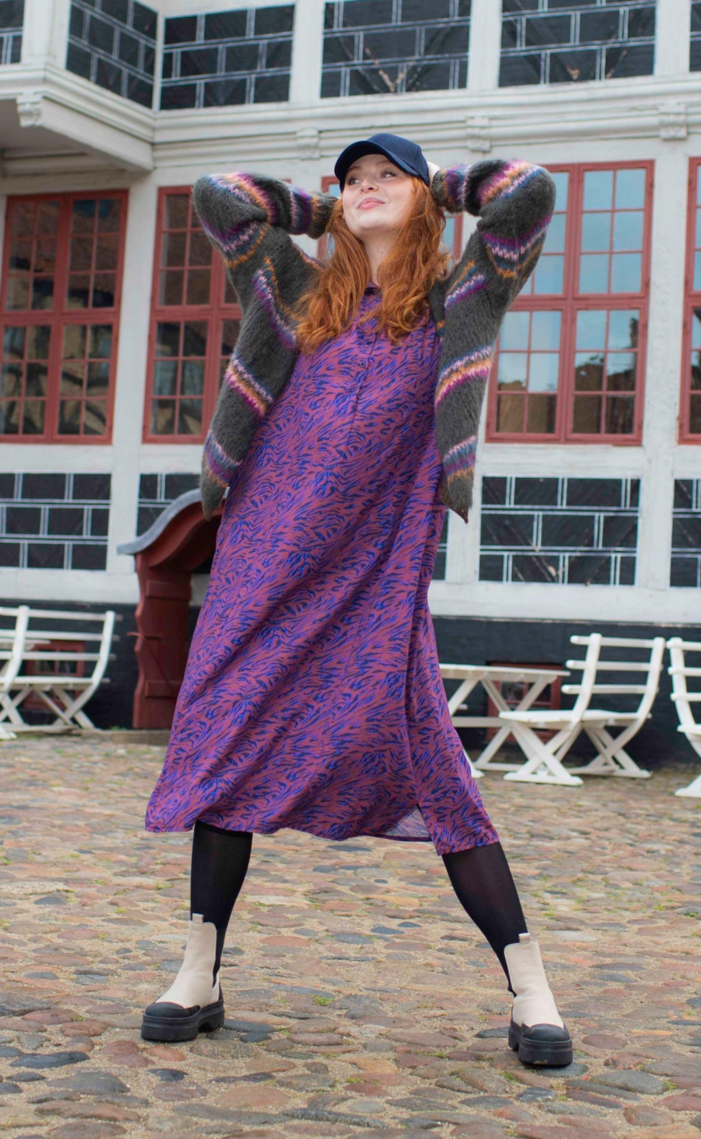 Black Colour Kjole - Kenna Shirt - Nikita Blue