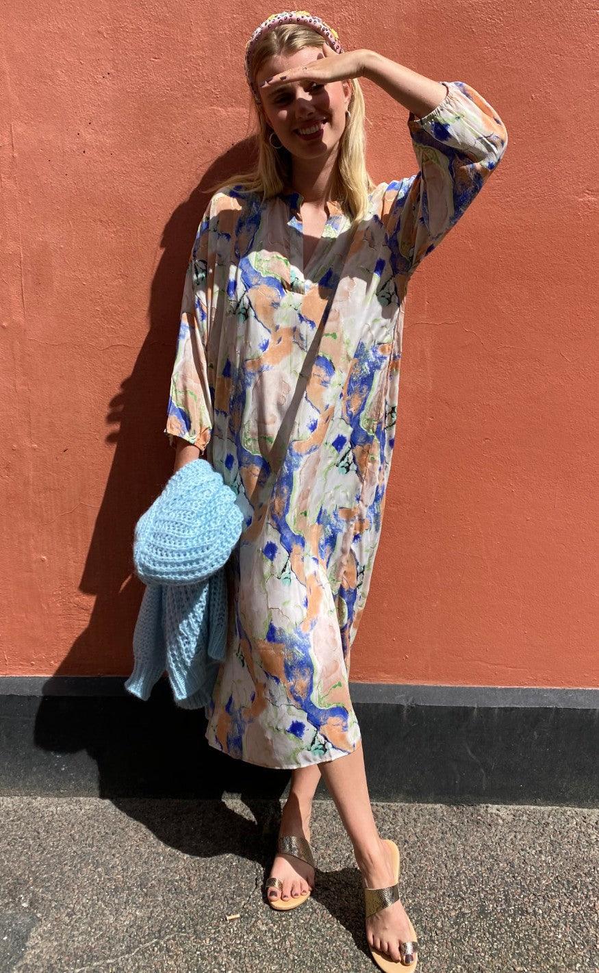 Black Colour Kjole - Luna Kaftan - Marble Peach
