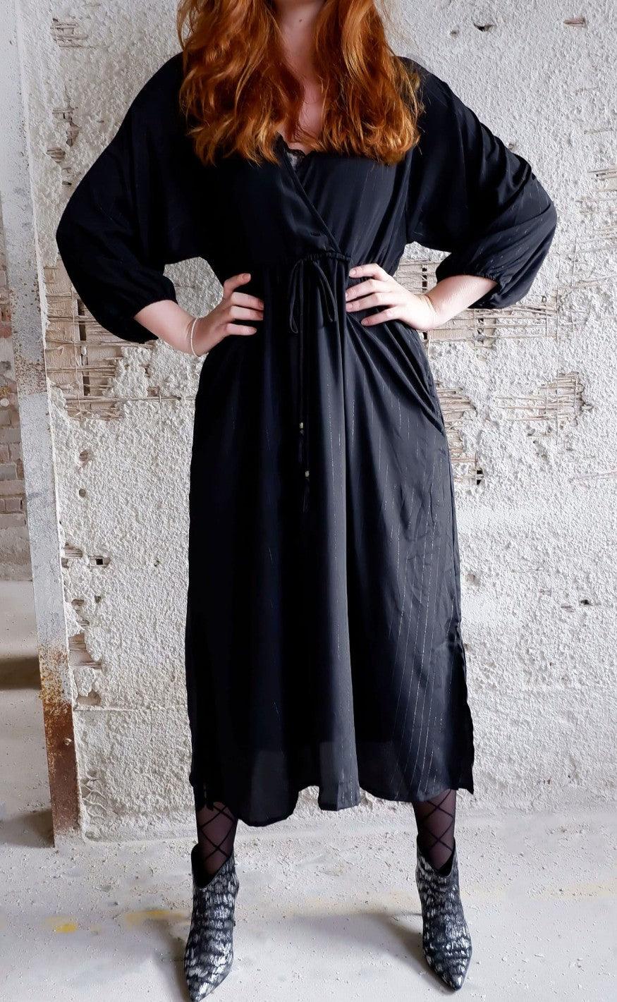 Black Colour Kjole - Luna V-Neck Long - Black Pinstripe