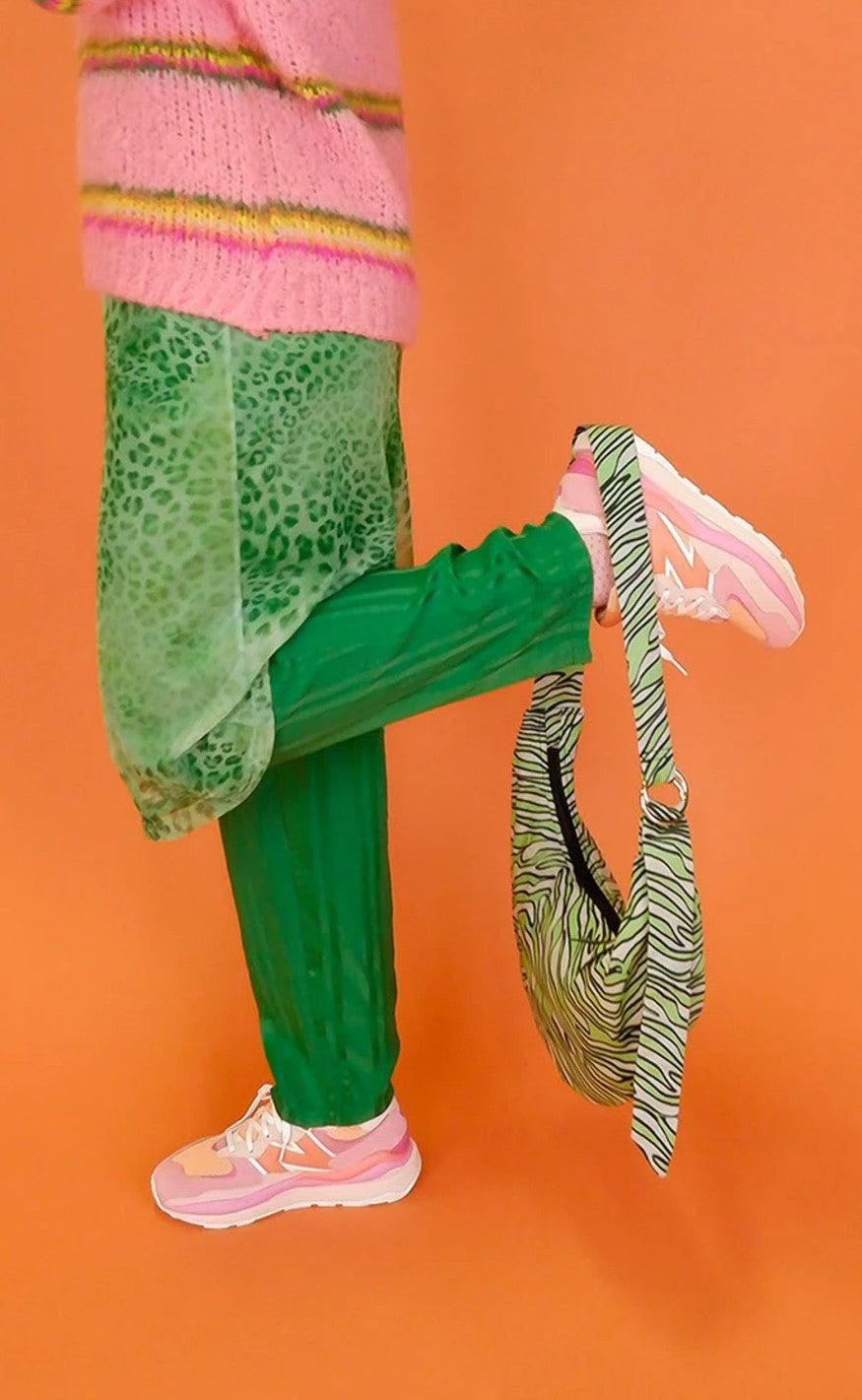 Black Colour Taske - Arzona - Green Zebra