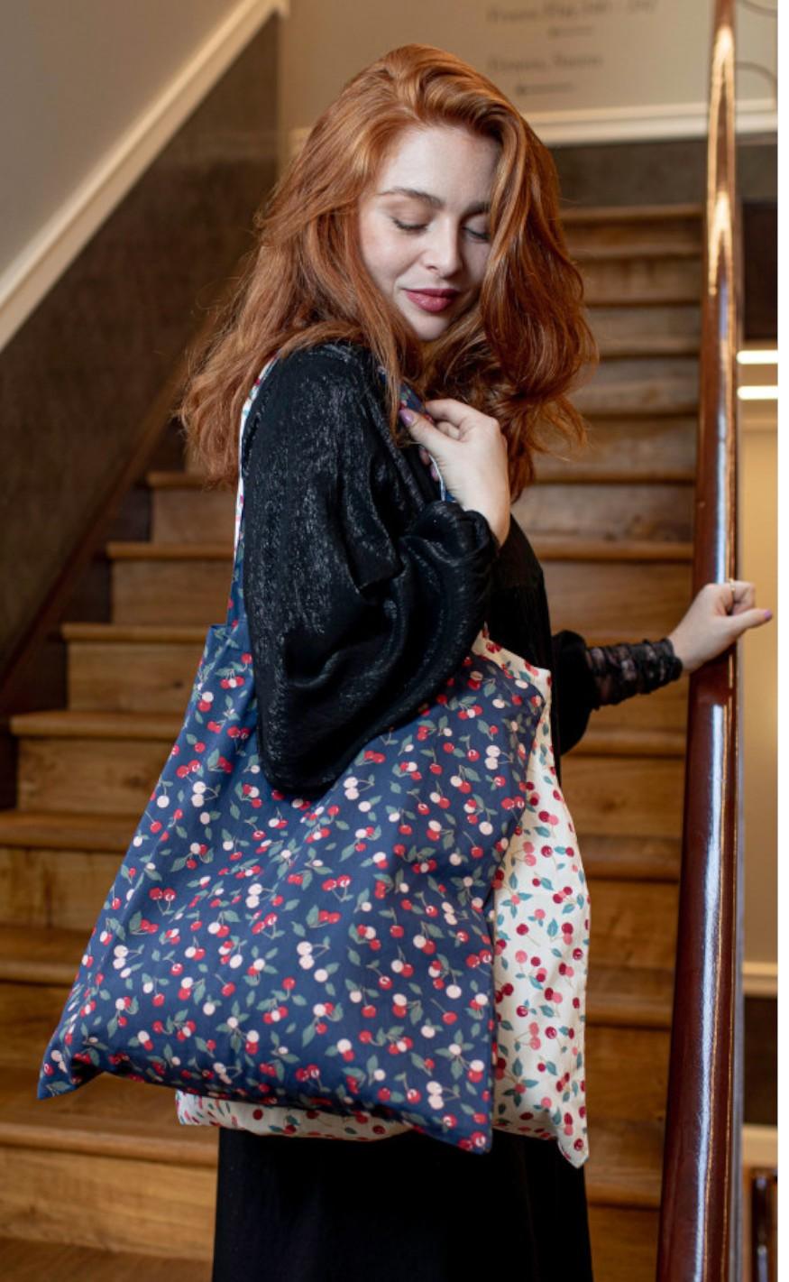 Black Colour Taske / Shopper - Lulu Cotton - Cherry White