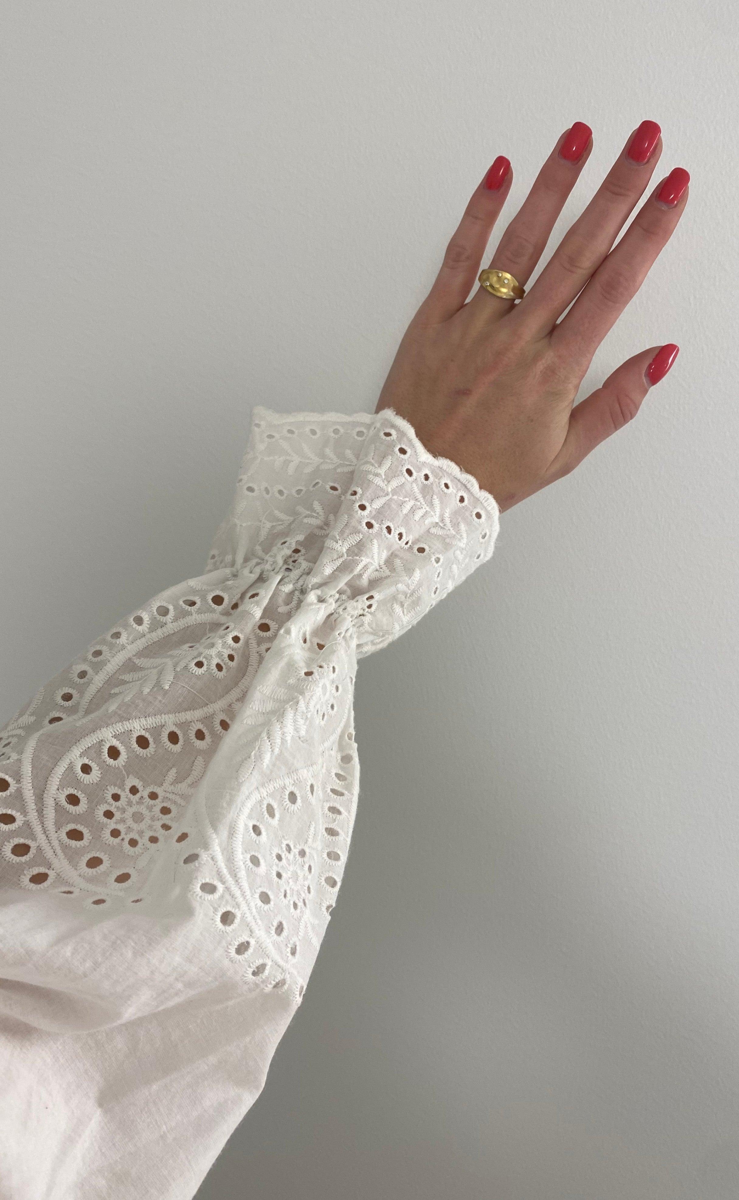 Continue Bluse - Sanna Broderi Anglaise - White