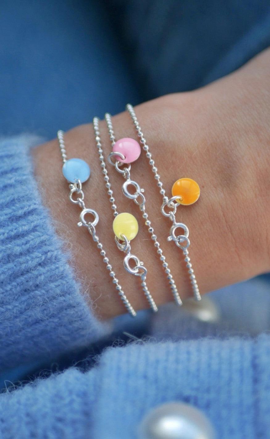 ENAMEL Copenhagen Armbånd - Ball Chain - Light Yellow Silver