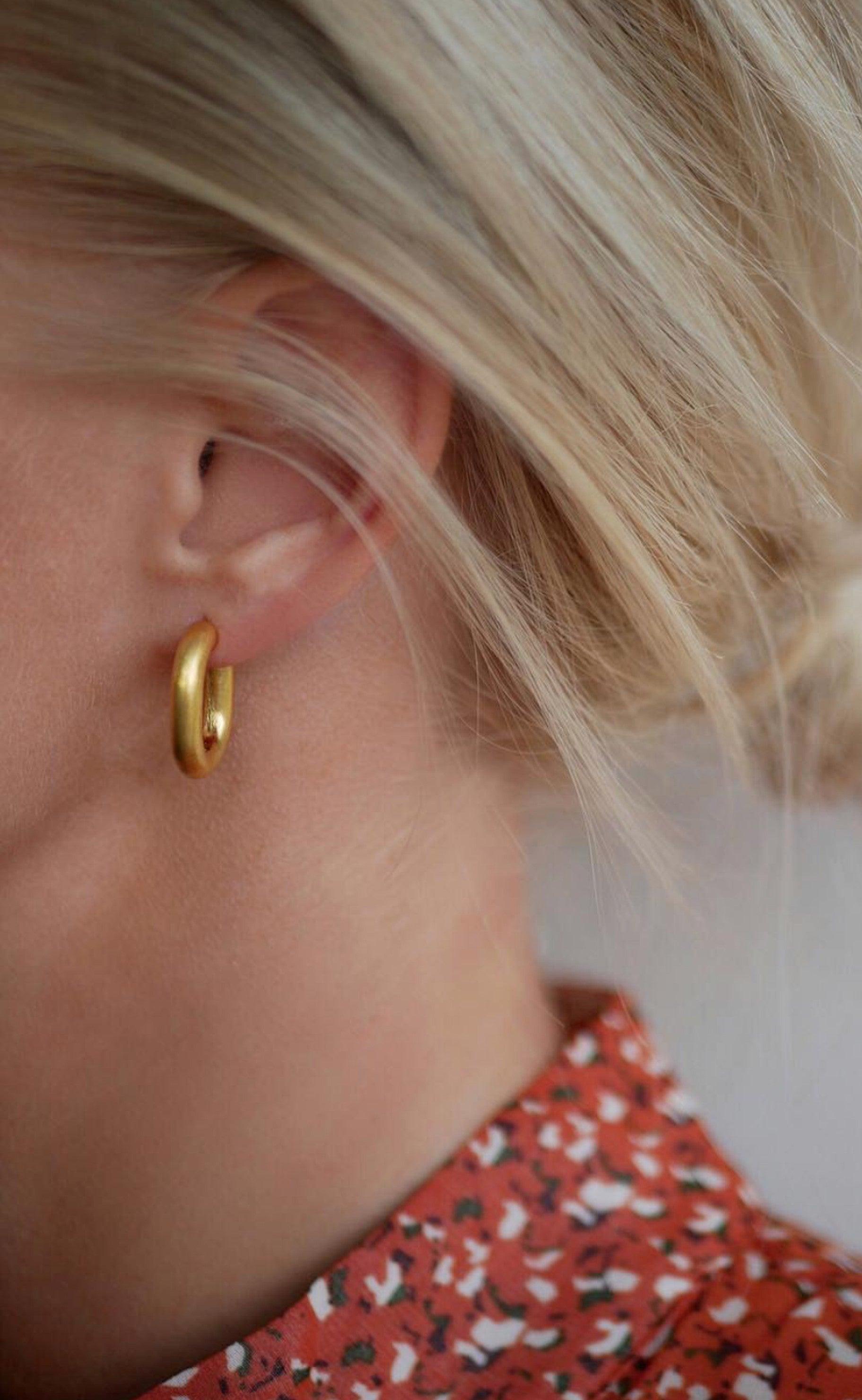 ENAMEL Copenhagen Øreringe / Hoops - Oval Hidden Spot - Guld