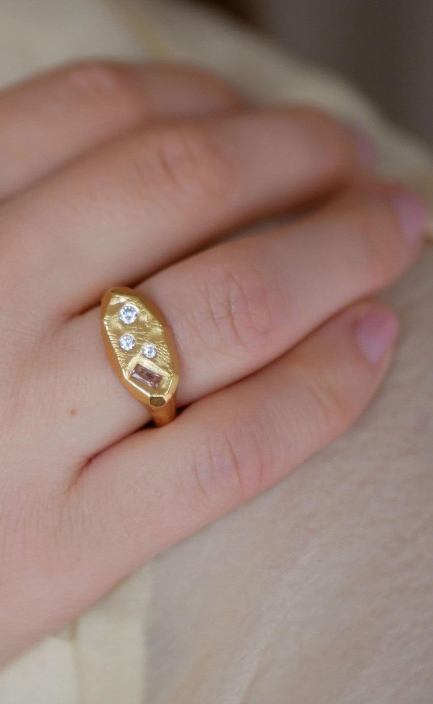 ENAMEL Copenhagen Ring - Aia - Gold