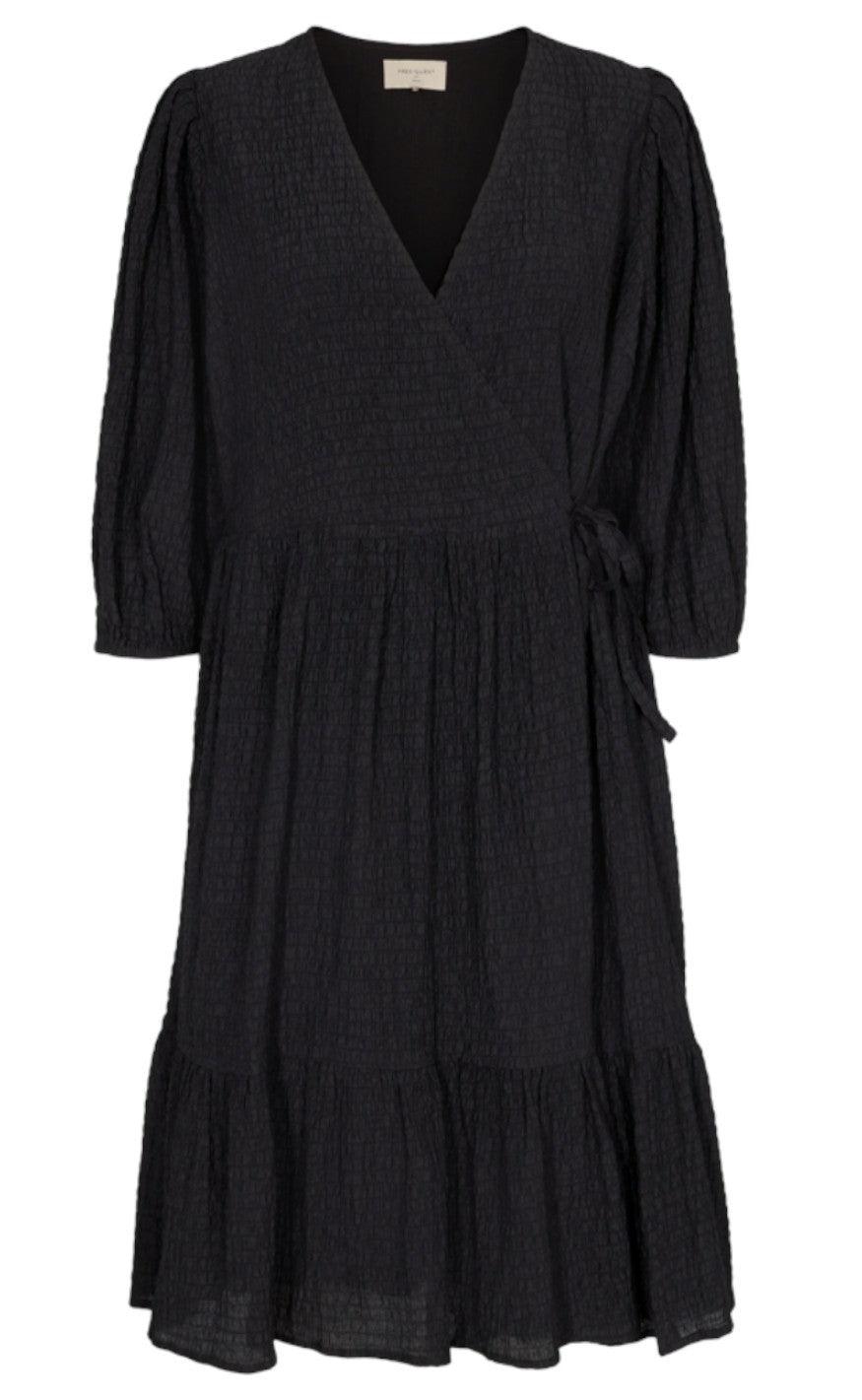 Freequent Kjole - Magnolia - Black