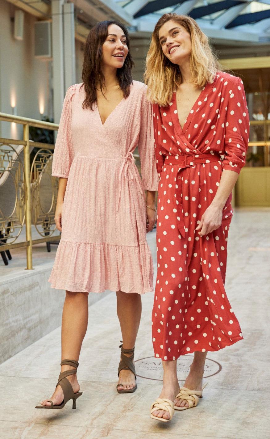 Freequent Kjole - Magnolia - Silver Pink