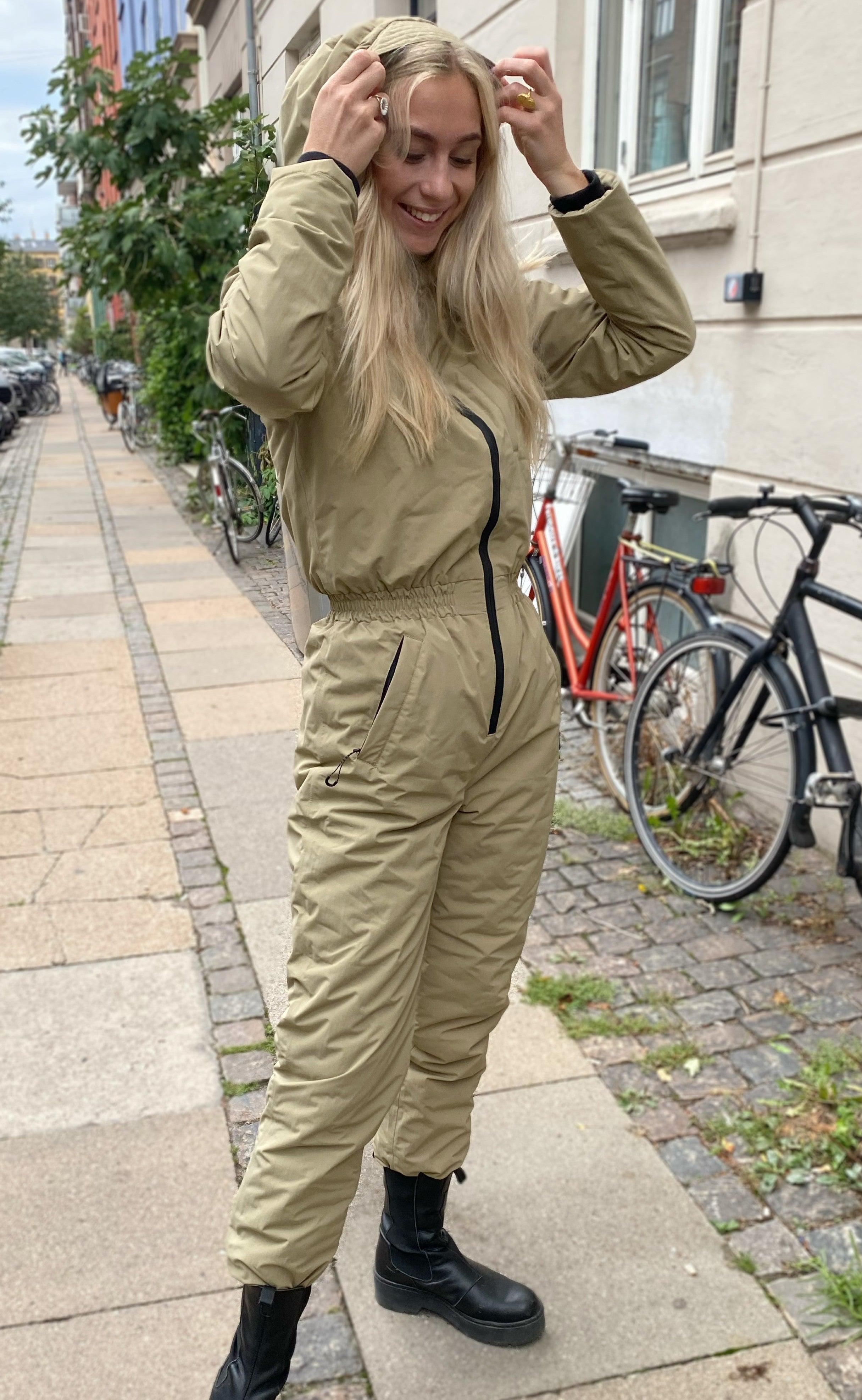 Global Funk Flyverdragt - Izabela - Dark Sand