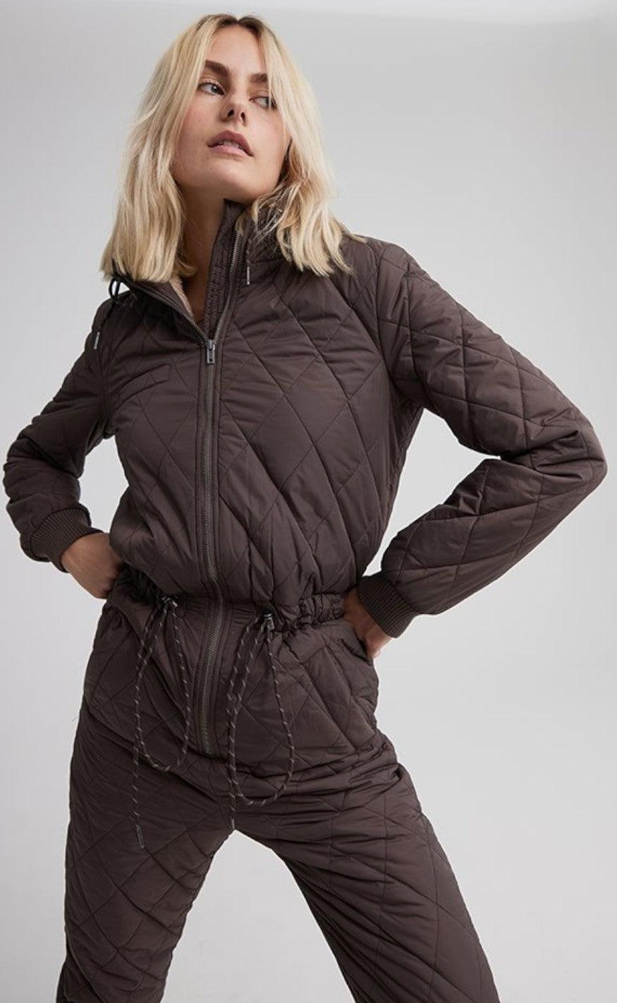Global Funk Flyverdragt / Termodragt - Isolde T Teddo Recycled - Dark Mocca