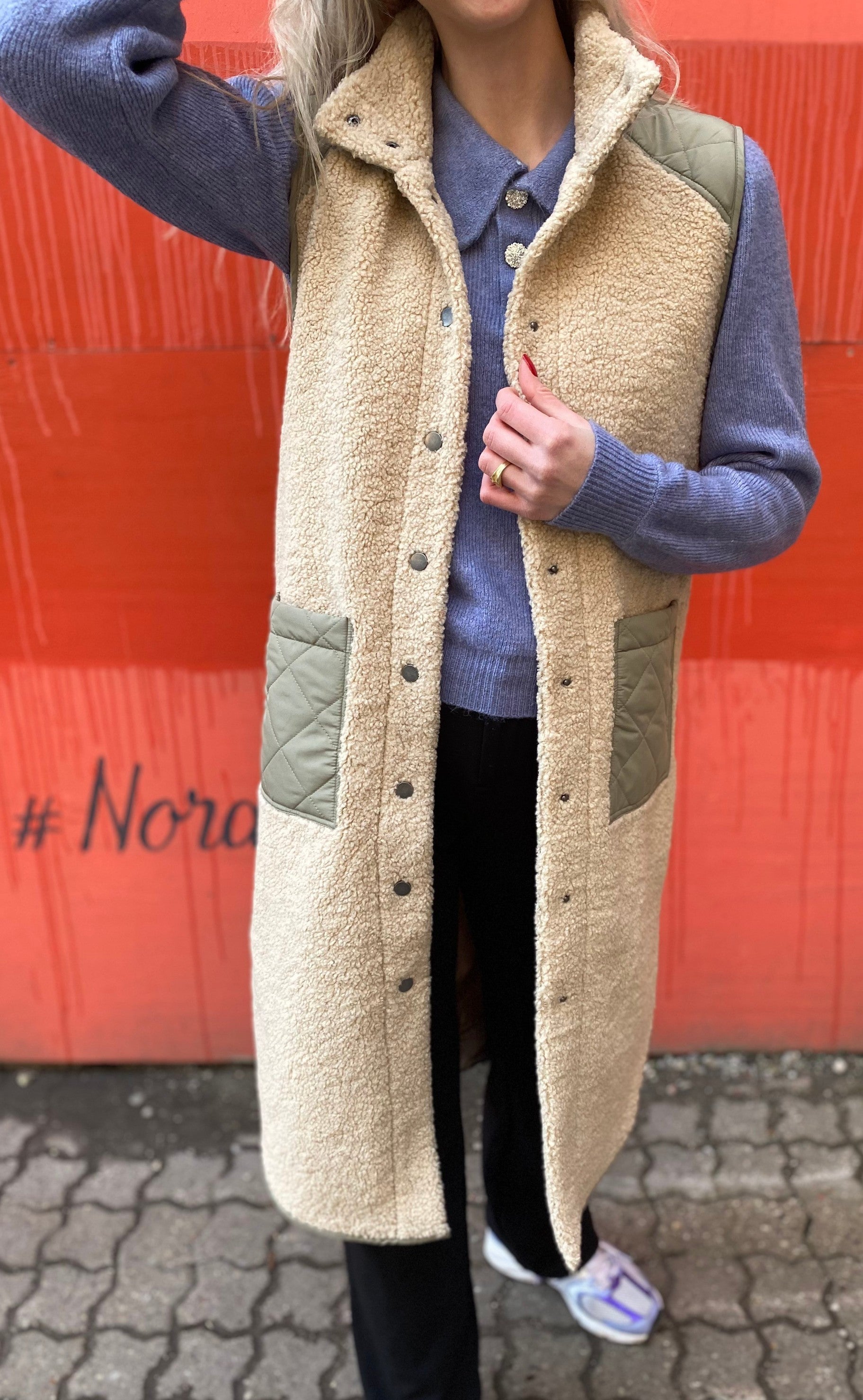 Global Funk Vest - Raima Teddy - Khaki Sugar Mix