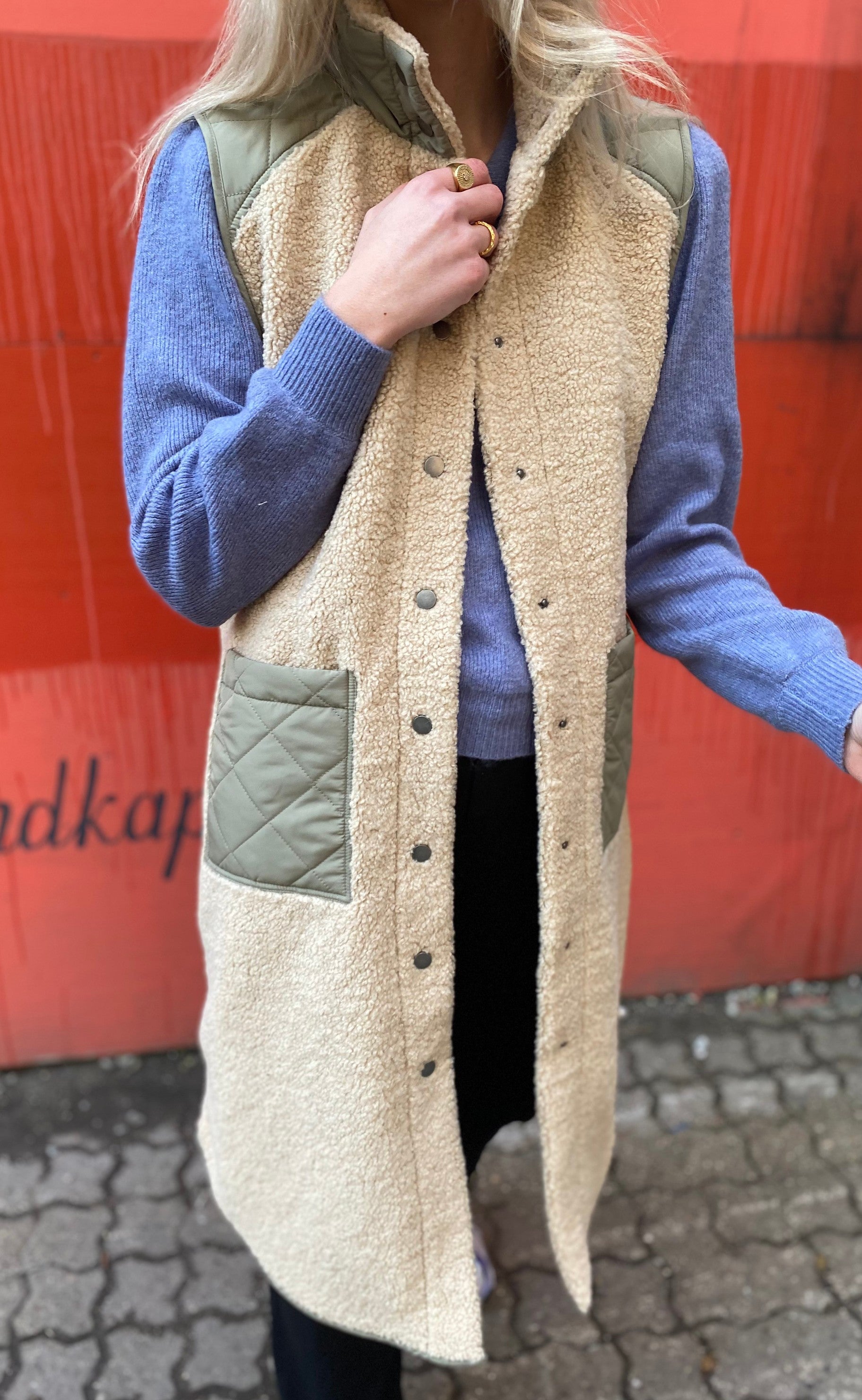 Global Funk Vest - Raima Teddy - Khaki Sugar Mix