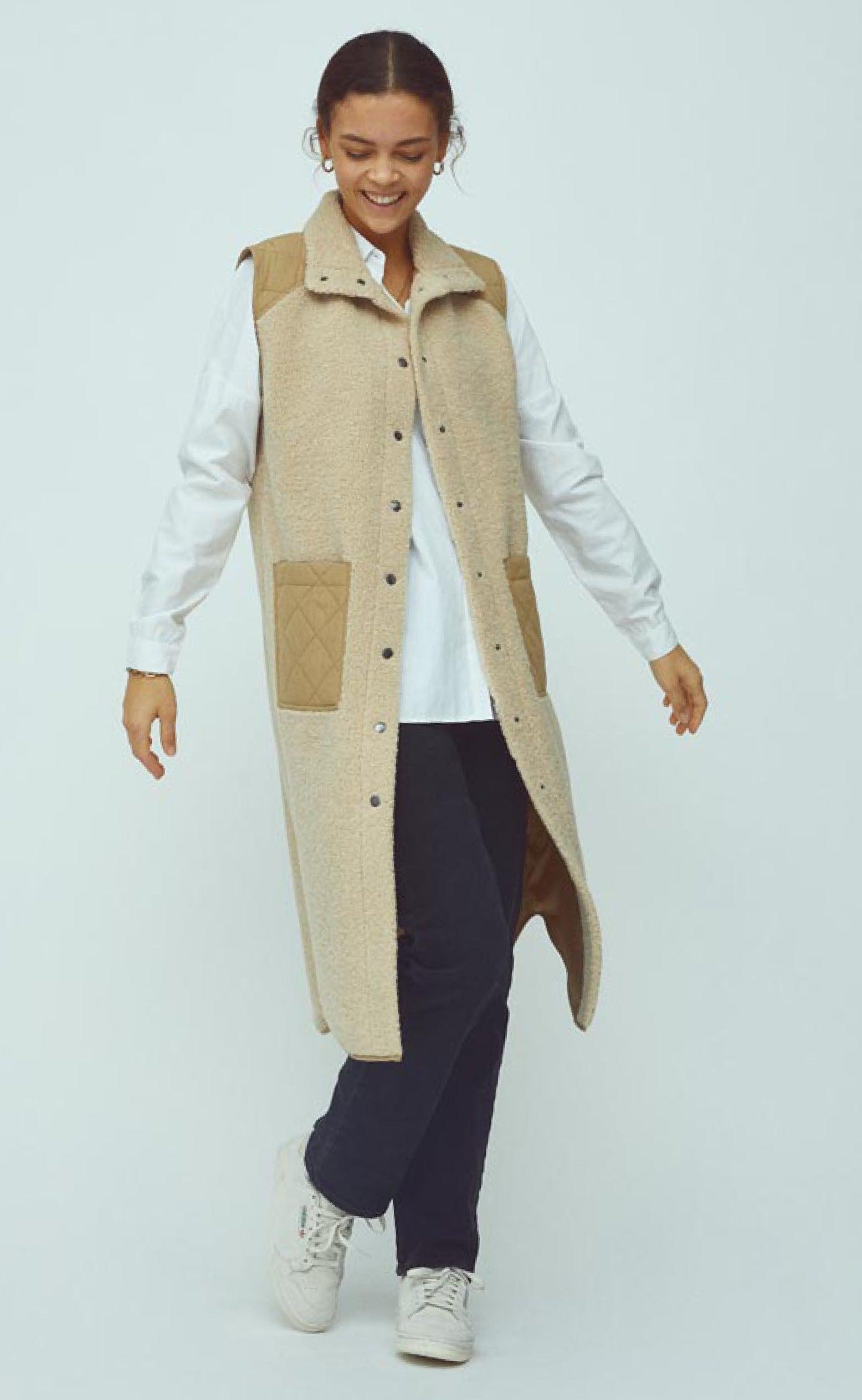 Global Funk Vest - Raima Teddy - Sand Sugar Mix