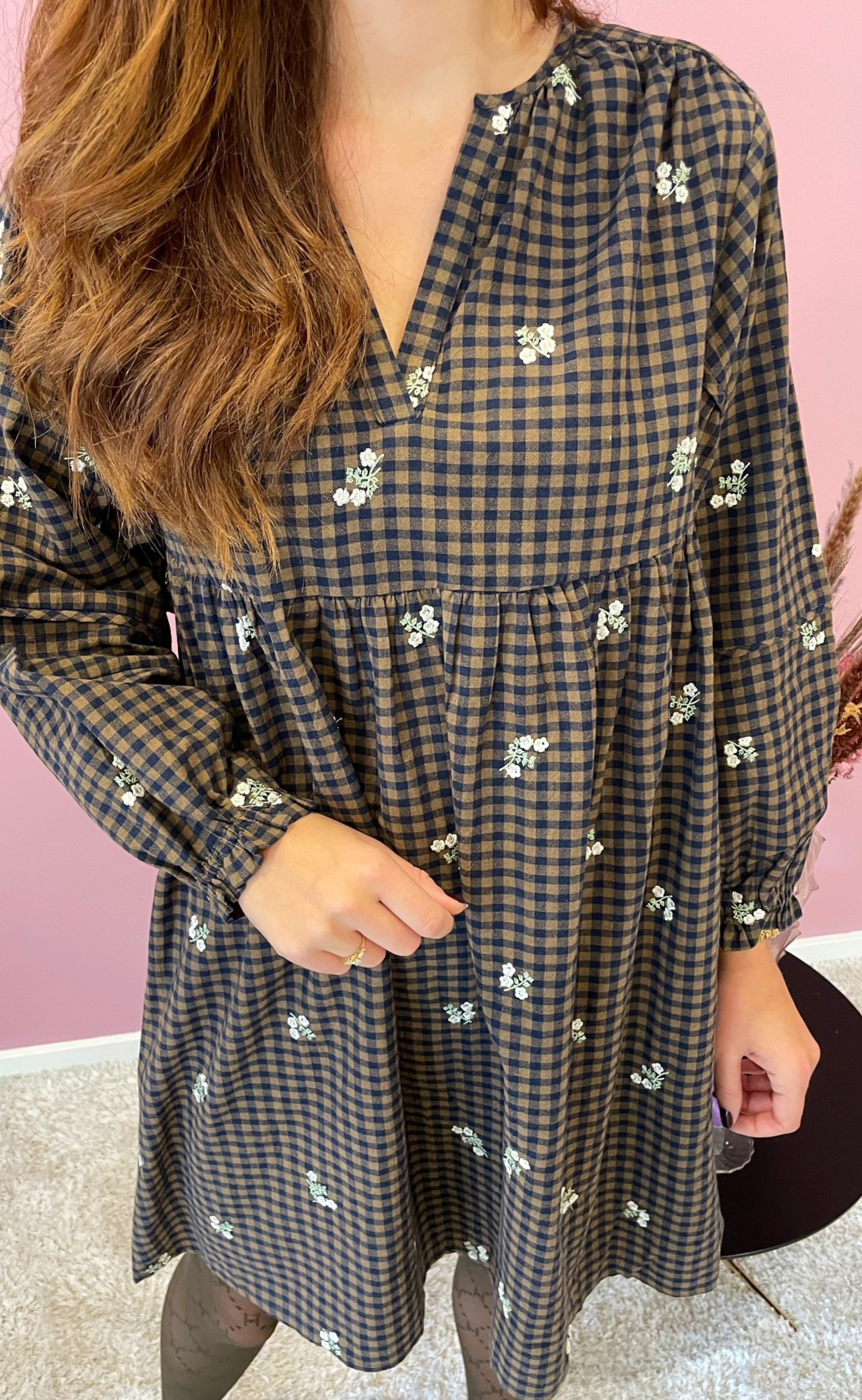 Gossia Kjole - Kaia - Camel Navy Check