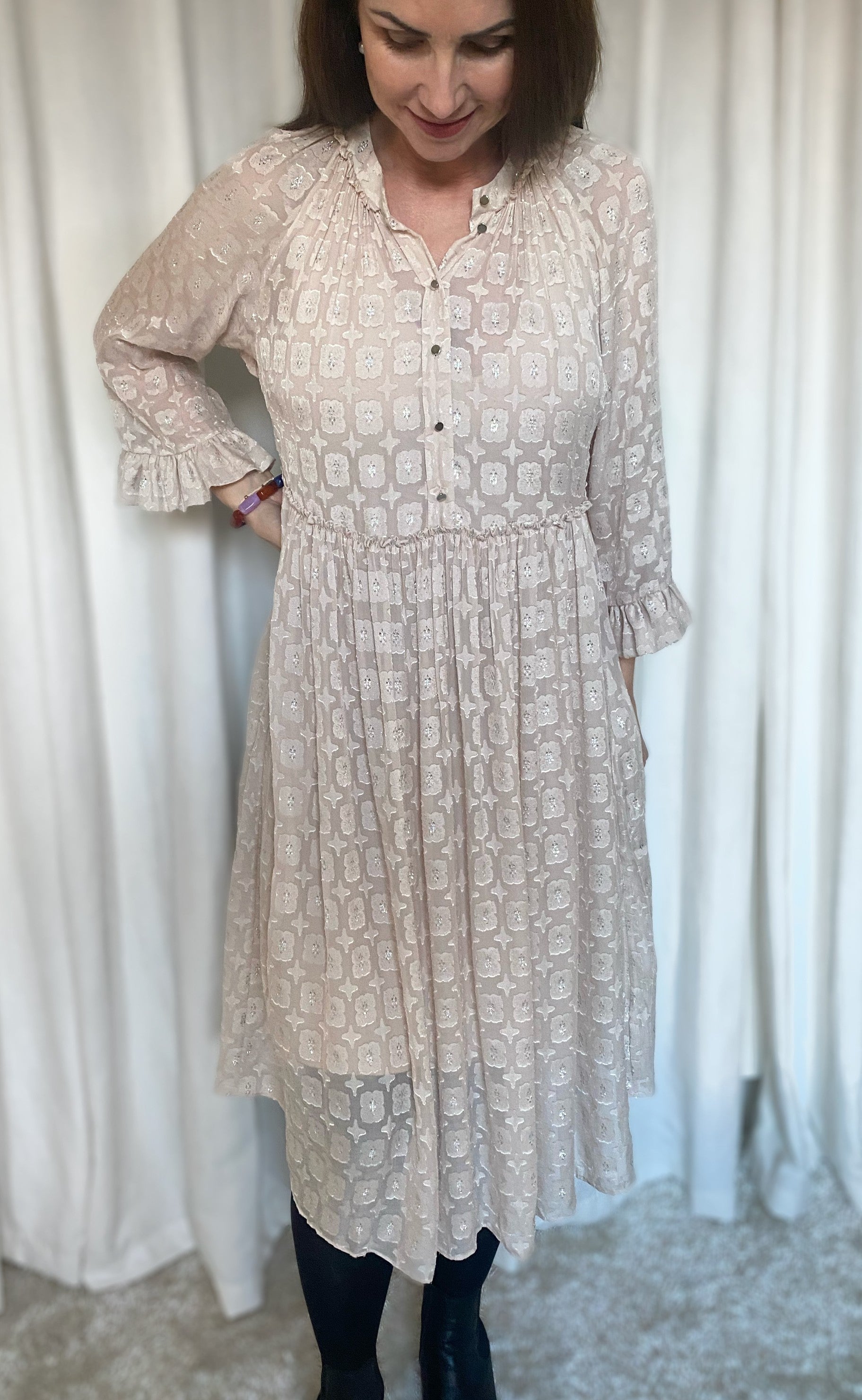 Gustav kjole - Jara Short - Pearl