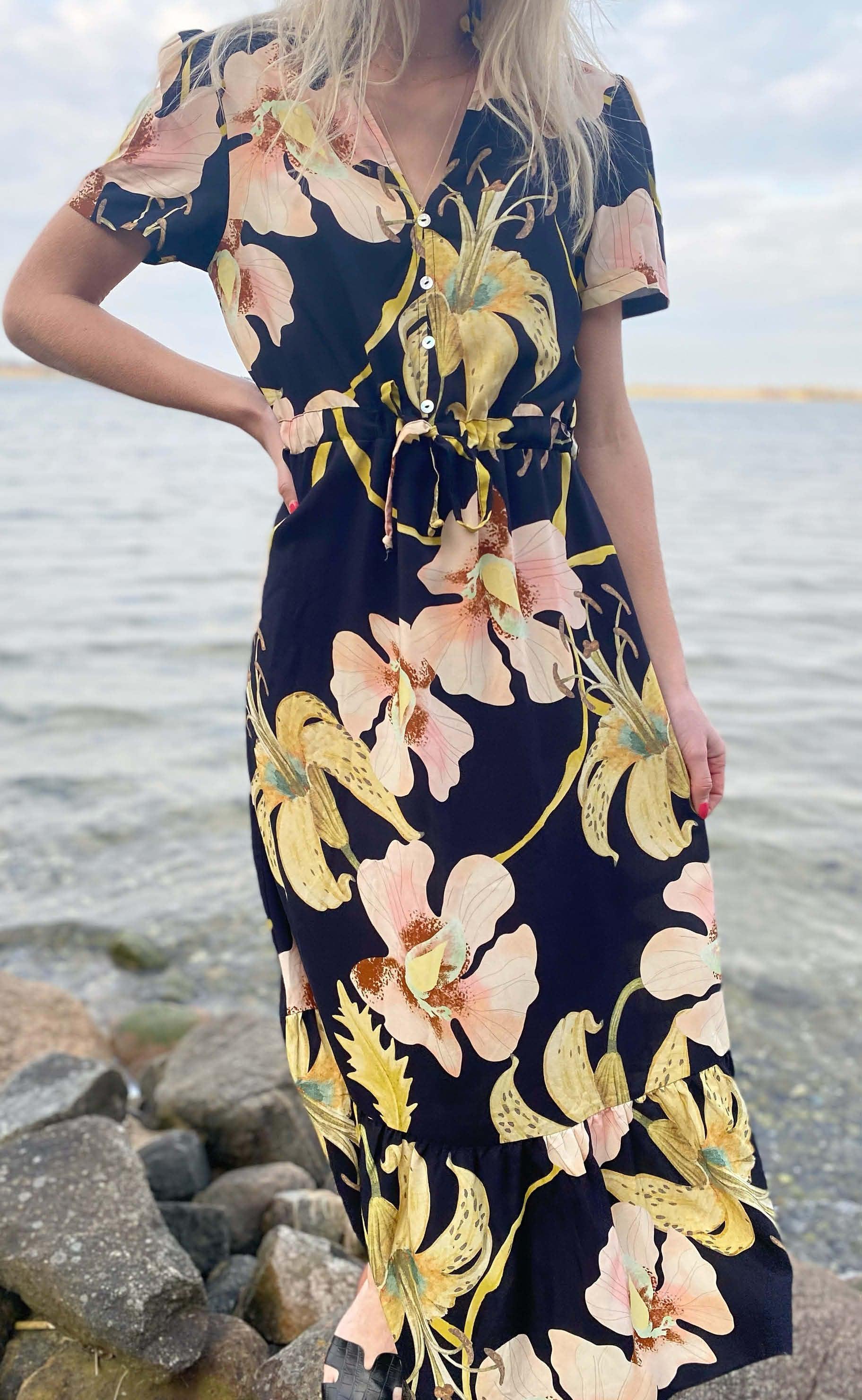 INA Copenhagen Kjole - Abi - Black Flower