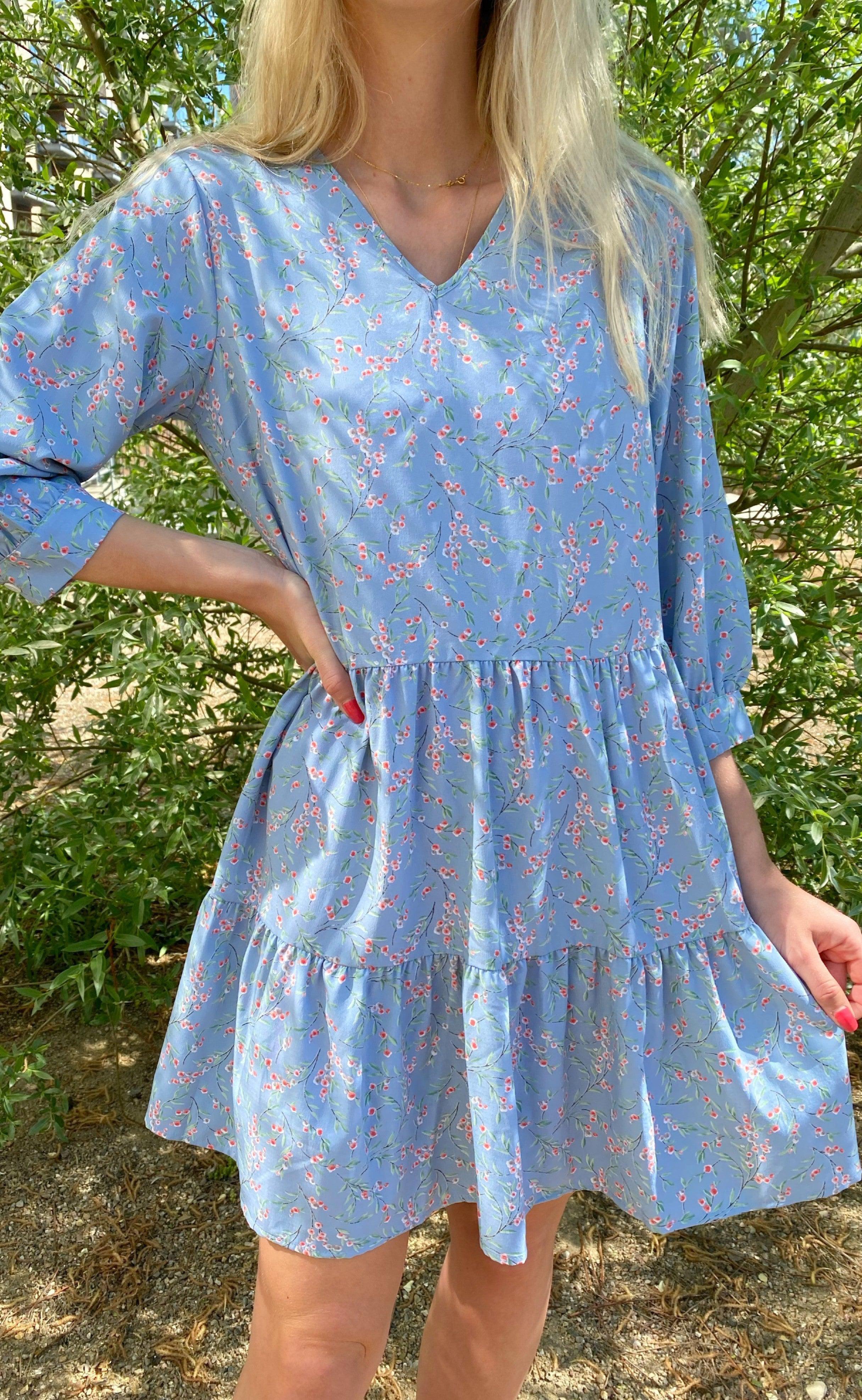 INA Copenhagen Kjole - Camille - Blue / Rose Flower