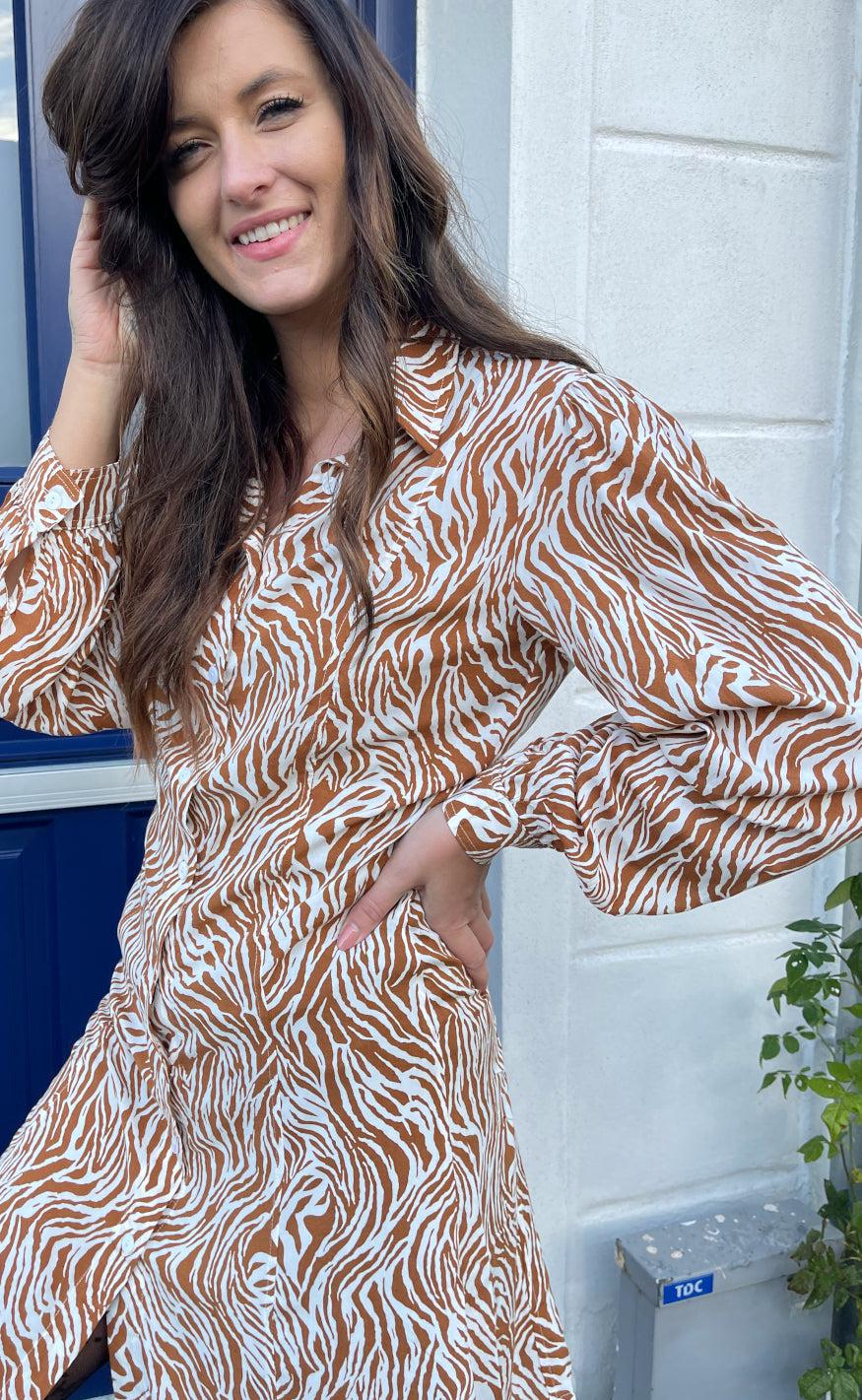 INA Copenhagen Kjole - Emma - White / Brown Zebra
