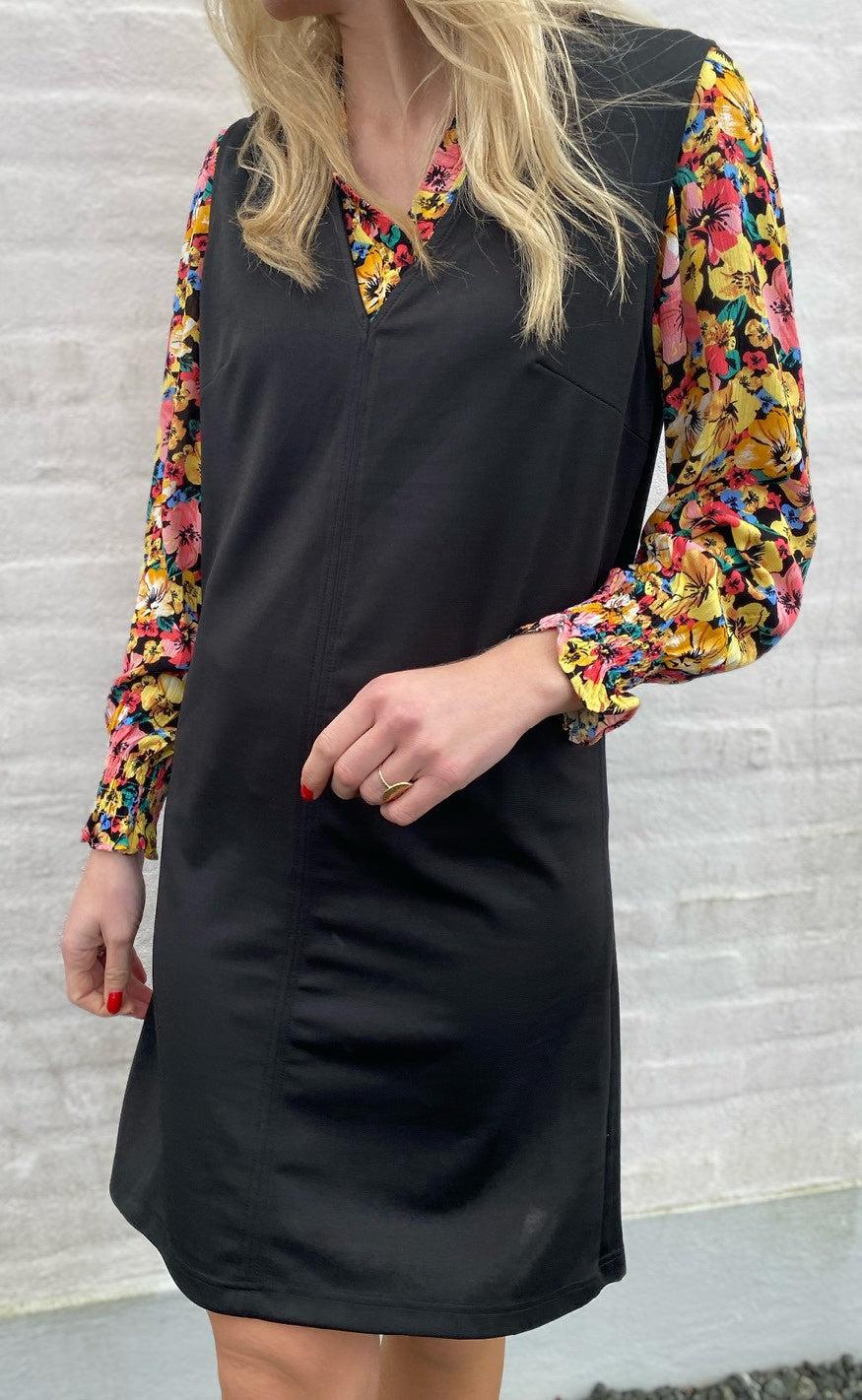 INA Copenhagen Kjole - Isa Spencer - Black